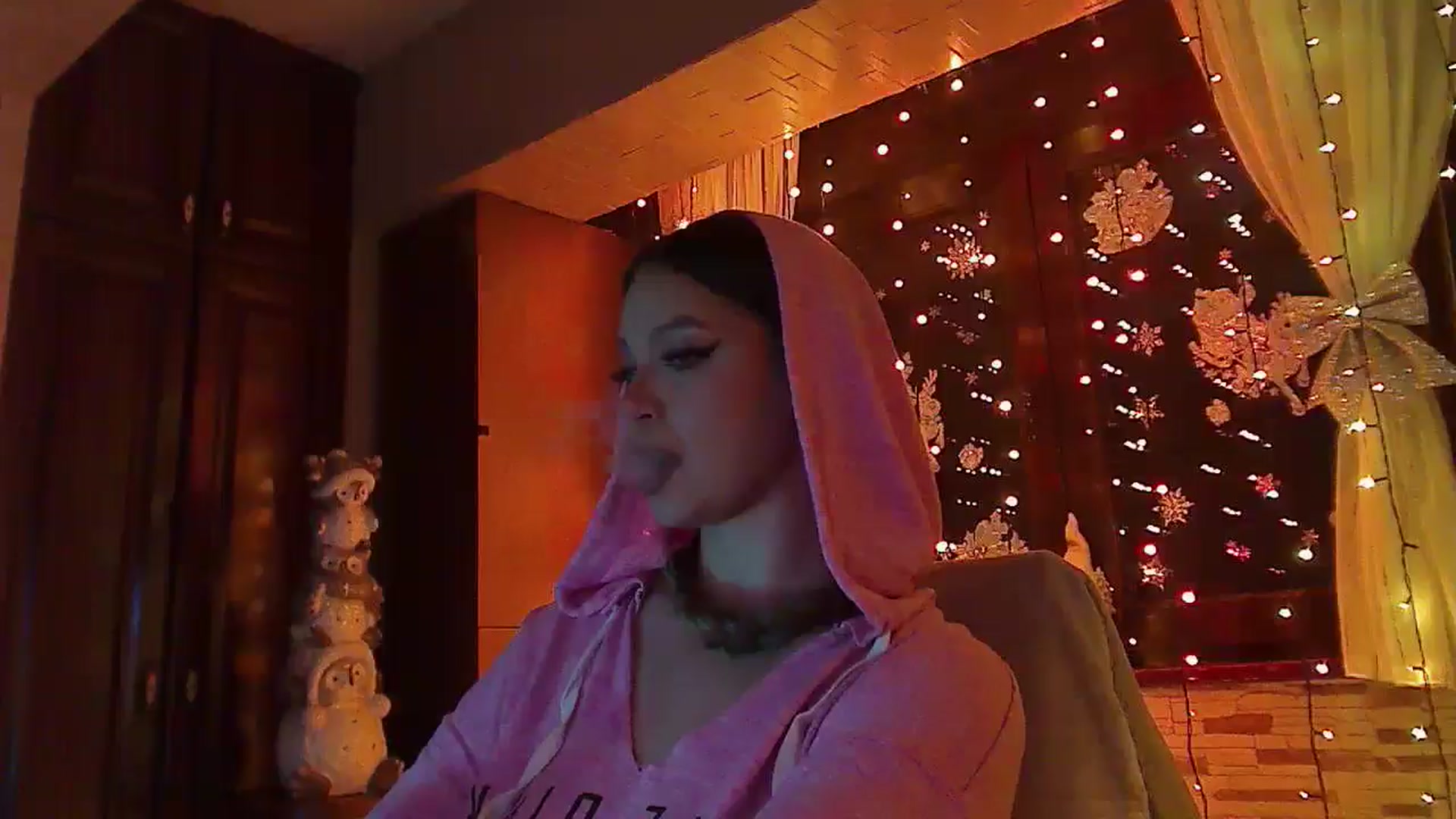 Gallery image thumbnail from No_bo_dy's myfreecams stream on, 01/04/2026, 05:02 image 15 of 20