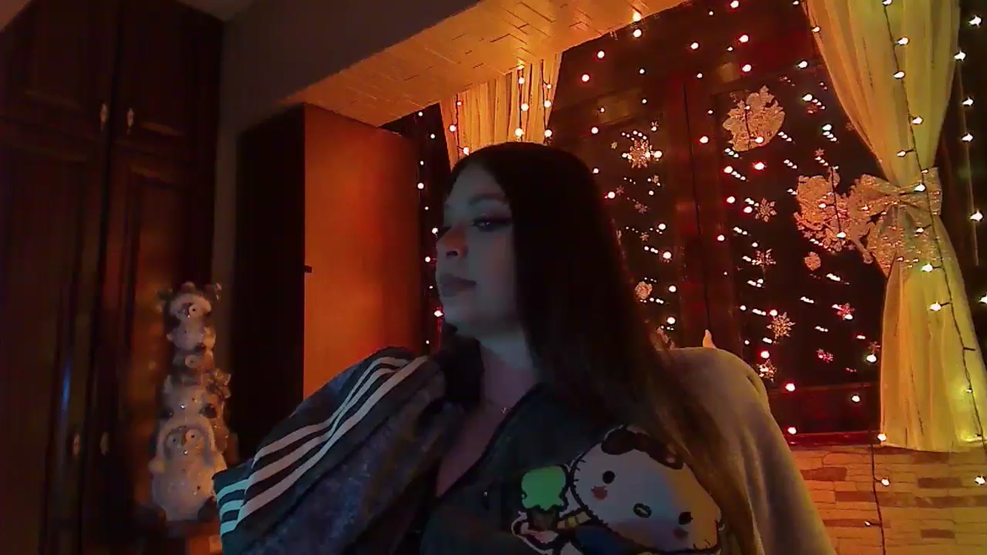 Gallery image thumbnail from No_bo_dy's myfreecams stream on, 01/11/2026, 02:32 image 16 of 20