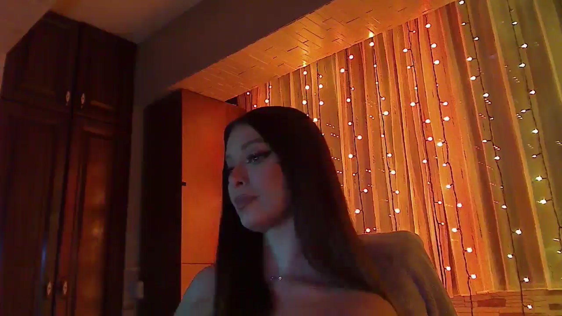 Gallery image thumbnail from No_bo_dy's myfreecams stream on, 01/17/2026, 04:15 image 5 of 20