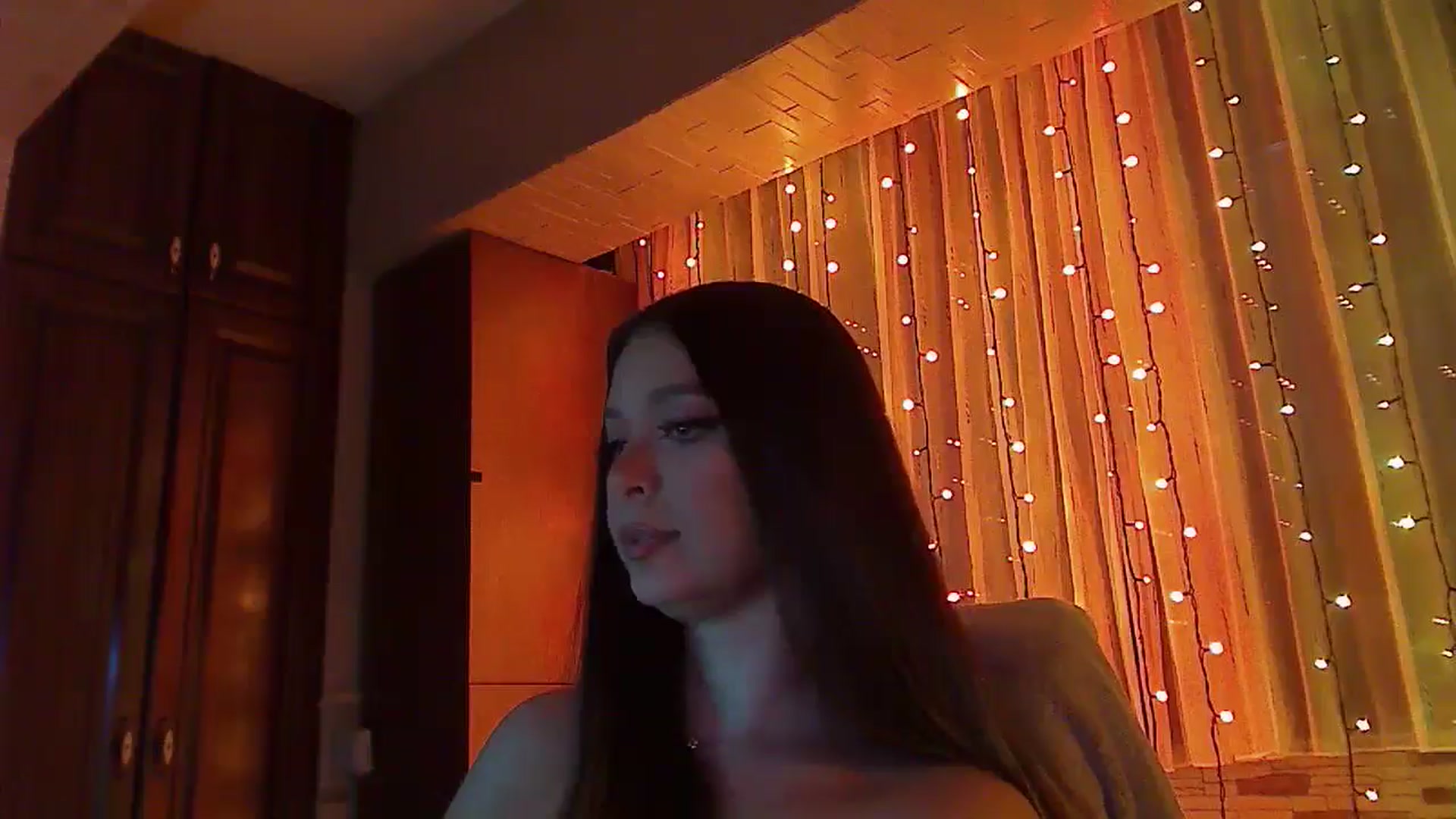 Gallery image thumbnail from No_bo_dy's myfreecams stream on, 01/17/2026, 04:15 image 8 of 20