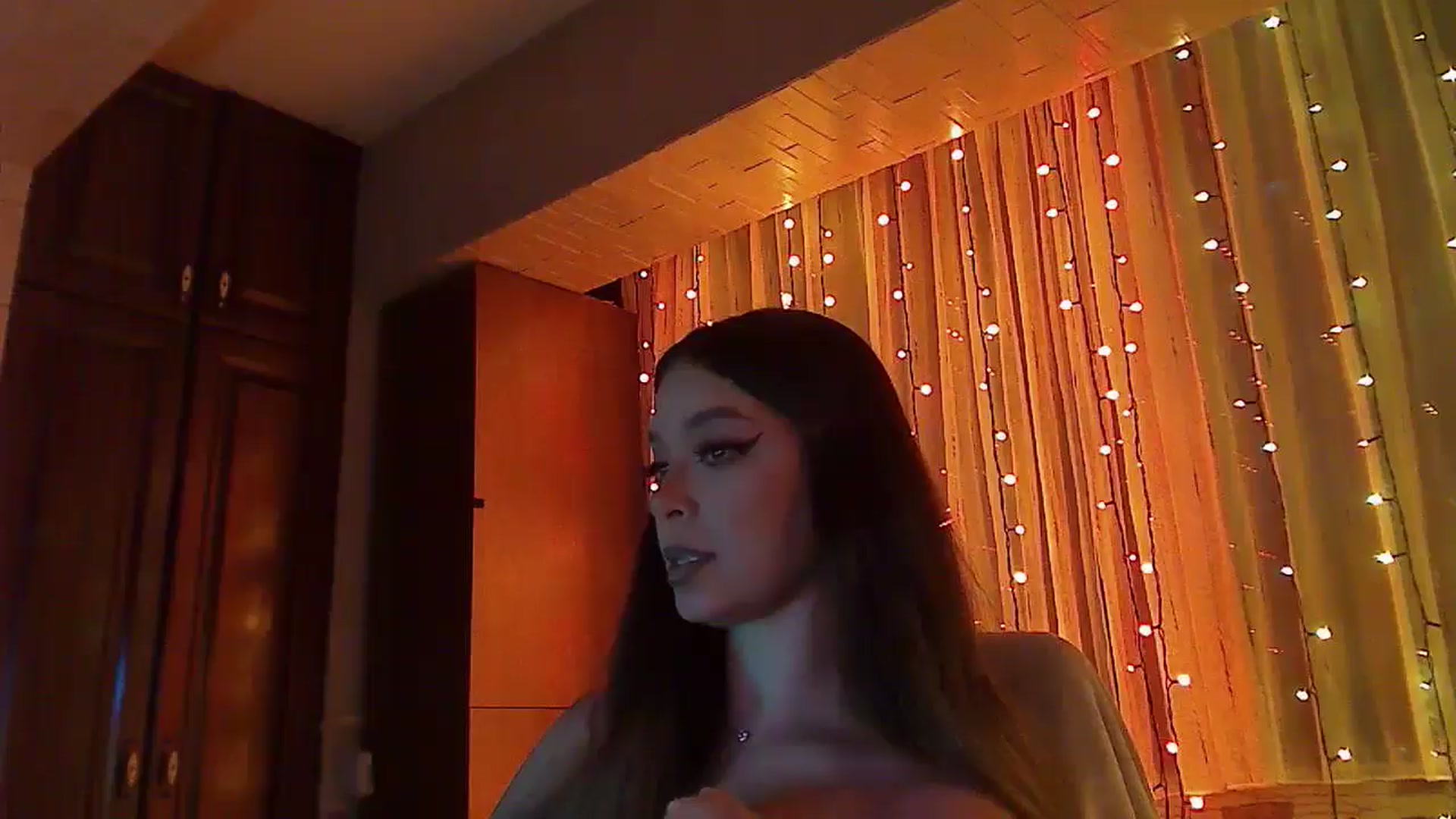 Gallery image thumbnail from No_bo_dy's myfreecams stream on, 01/18/2026, 24:00 image 14 of 20