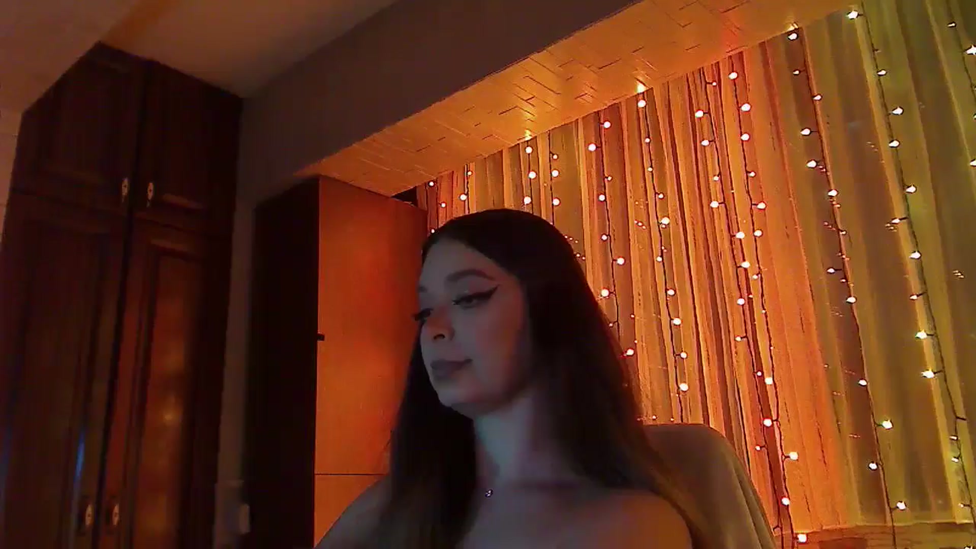 Gallery image thumbnail from No_bo_dy's myfreecams stream on, 01/18/2026, 24:00 image 13 of 20