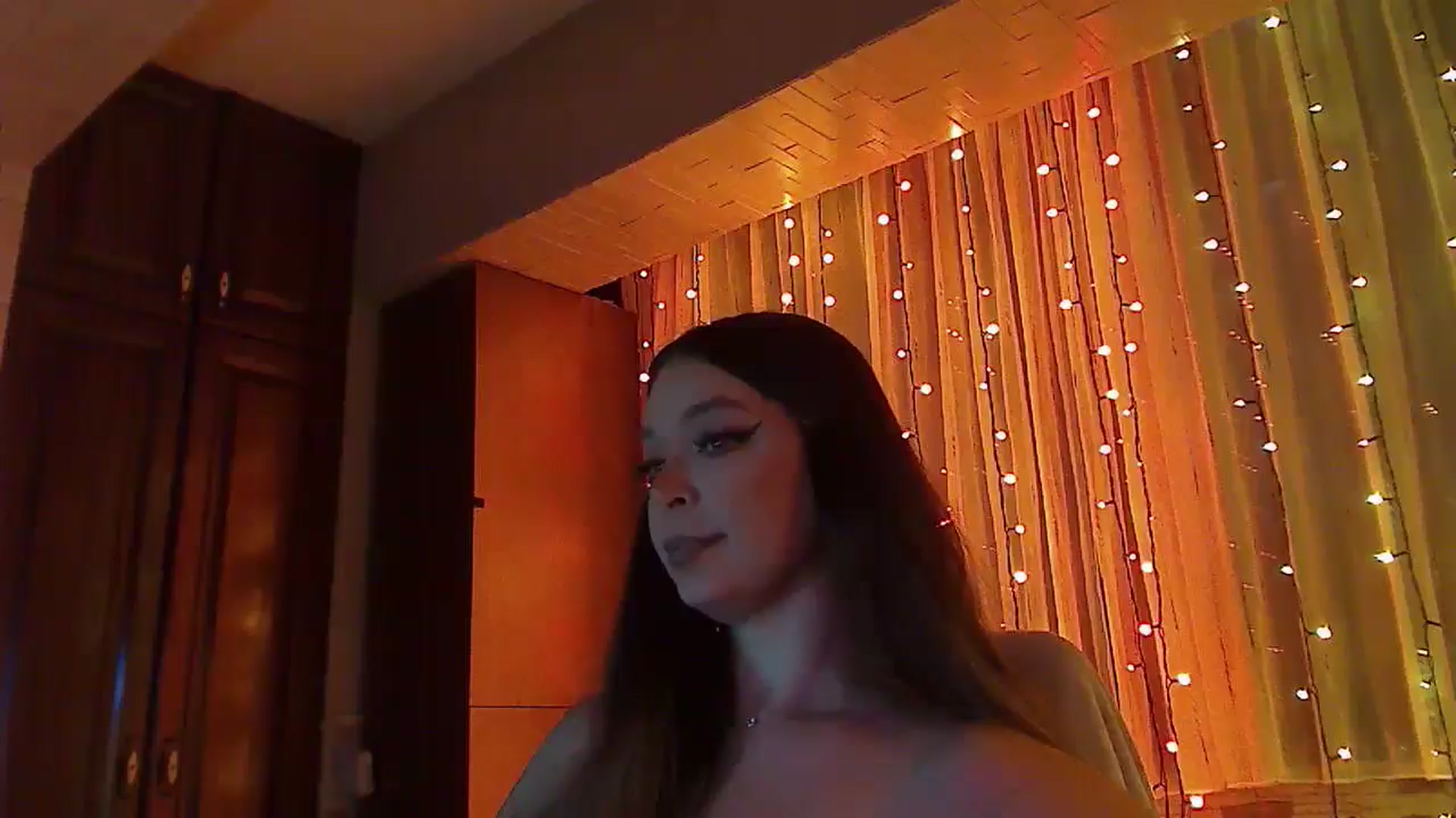 Gallery image thumbnail from No_bo_dy's myfreecams stream on, 01/18/2026, 24:00 image 16 of 20