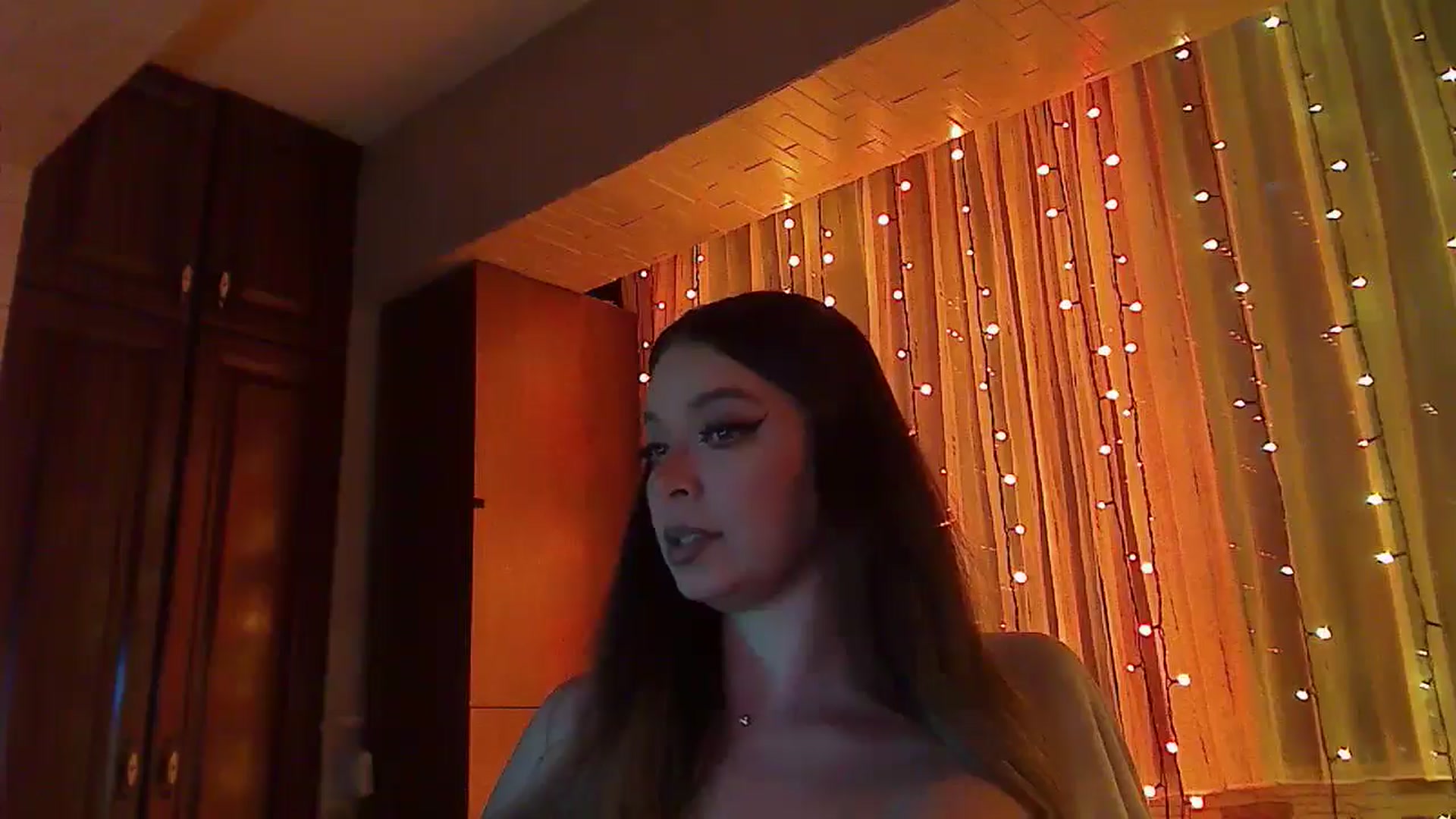 Gallery image thumbnail from No_bo_dy's myfreecams stream on, 01/18/2026, 24:00 image 4 of 20