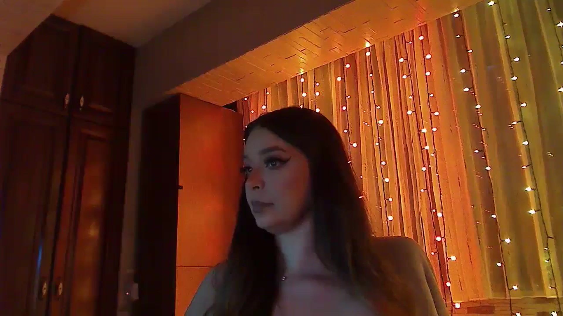 Gallery image thumbnail from No_bo_dy's myfreecams stream on, 01/18/2026, 02:13 image 14 of 20