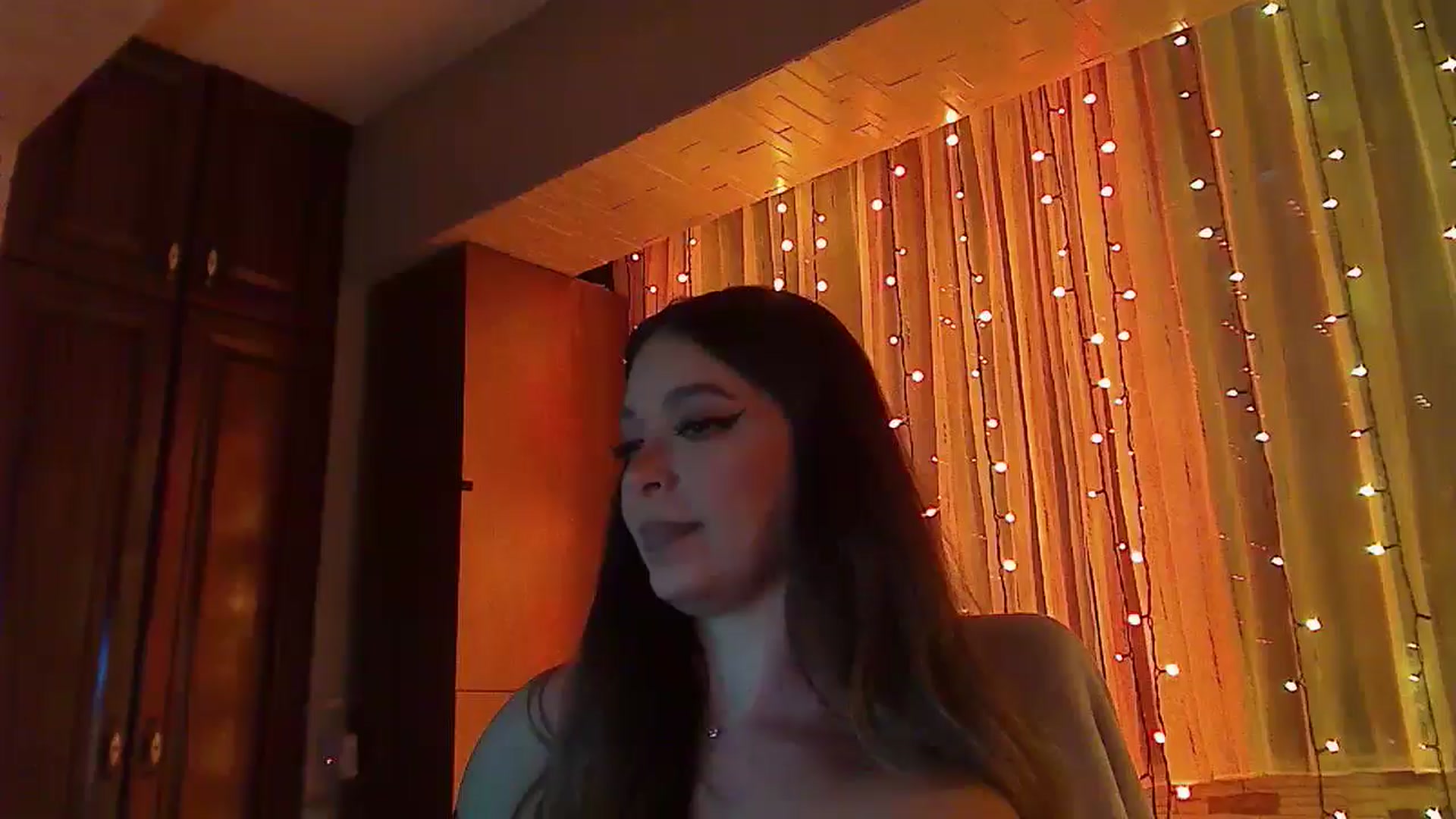 Gallery image thumbnail from No_bo_dy's myfreecams stream on, 01/18/2026, 02:13 image 11 of 20