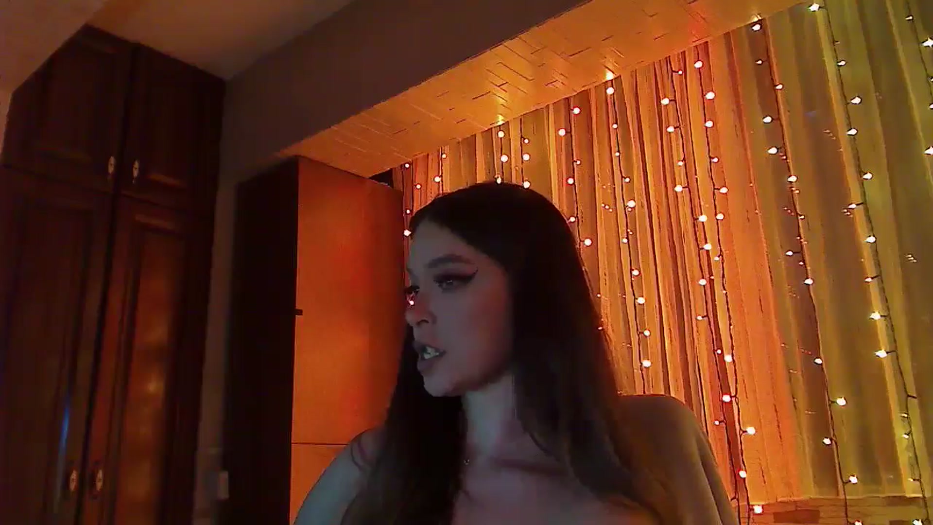Gallery image thumbnail from No_bo_dy's myfreecams stream on, 01/18/2026, 02:13 image 10 of 20