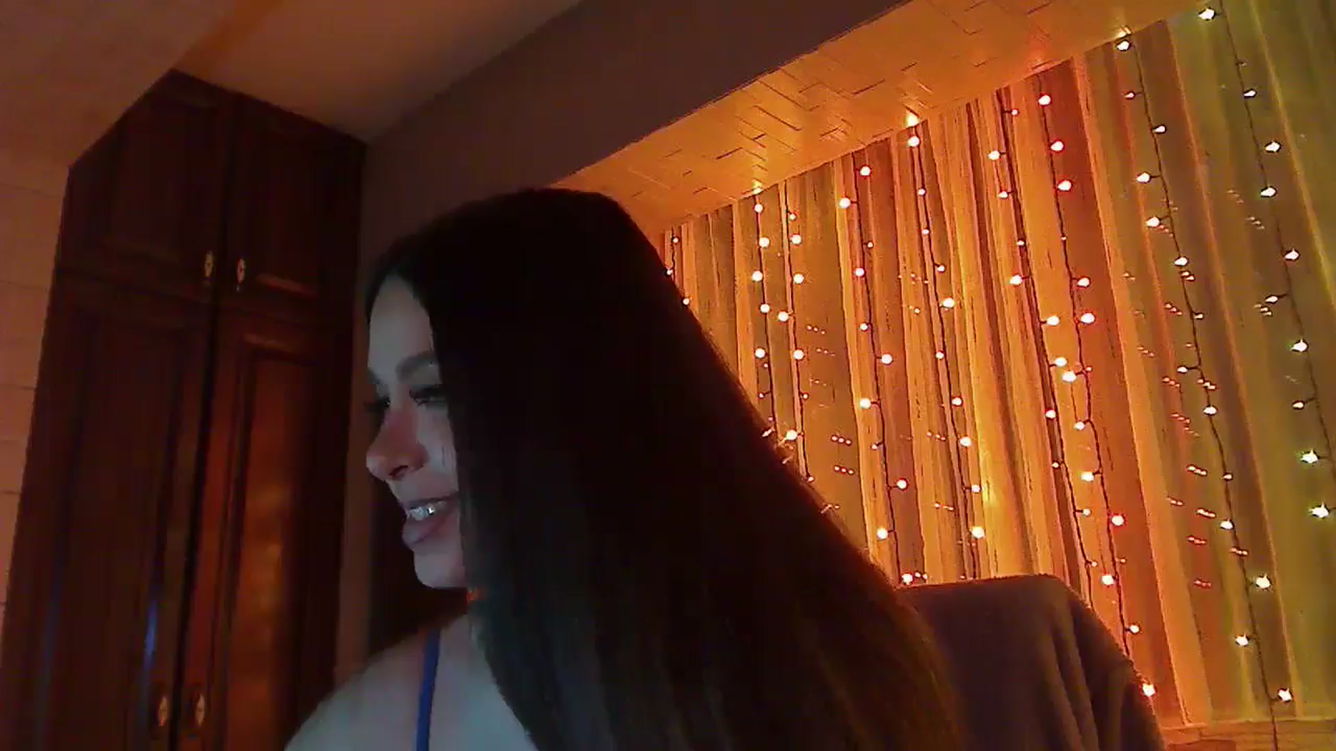 Gallery image thumbnail from No_bo_dy's myfreecams stream on, 01/24/2026, 04:33 image 14 of 20