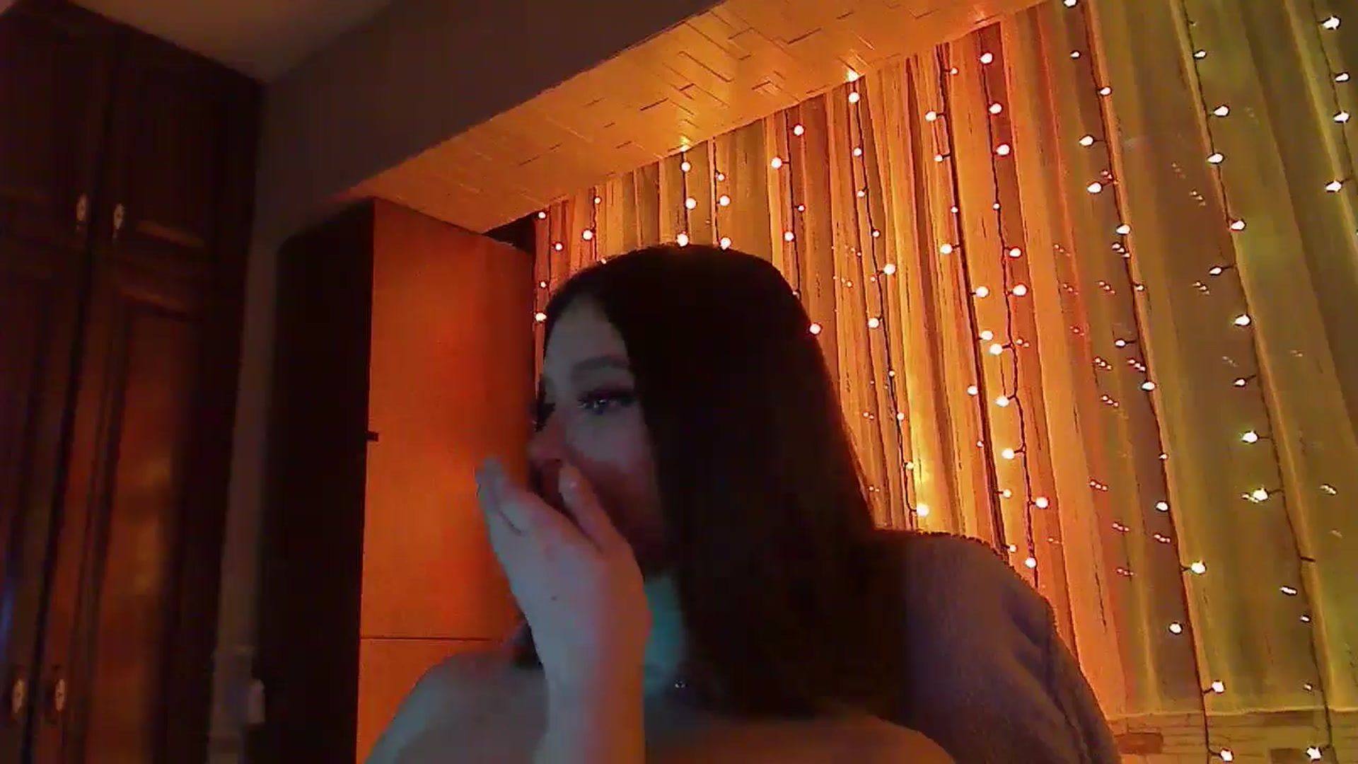 Gallery image thumbnail from No_bo_dy's myfreecams stream on, 01/25/2026, 04:12 image 17 of 20