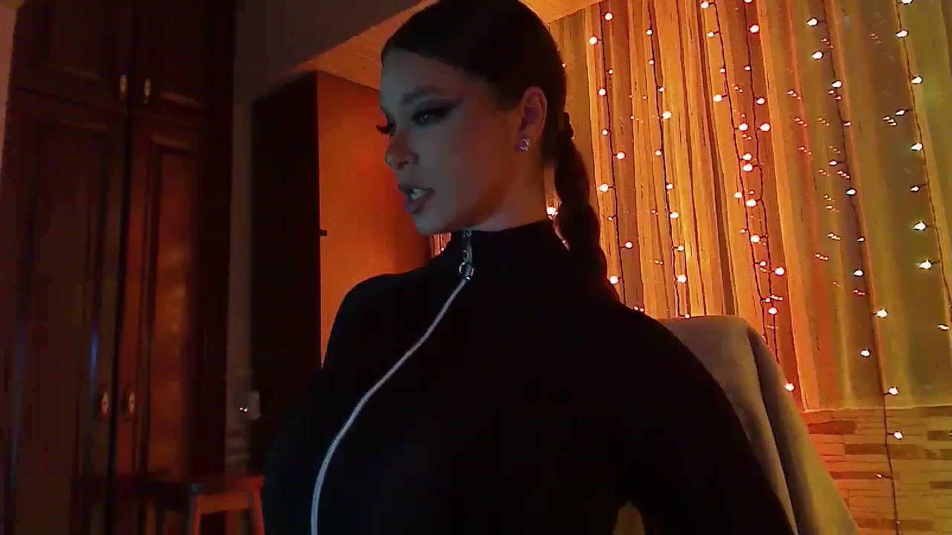 Gallery image thumbnail from No_bo_dy's myfreecams stream on, 01/26/2026, 02:11 image 18 of 20