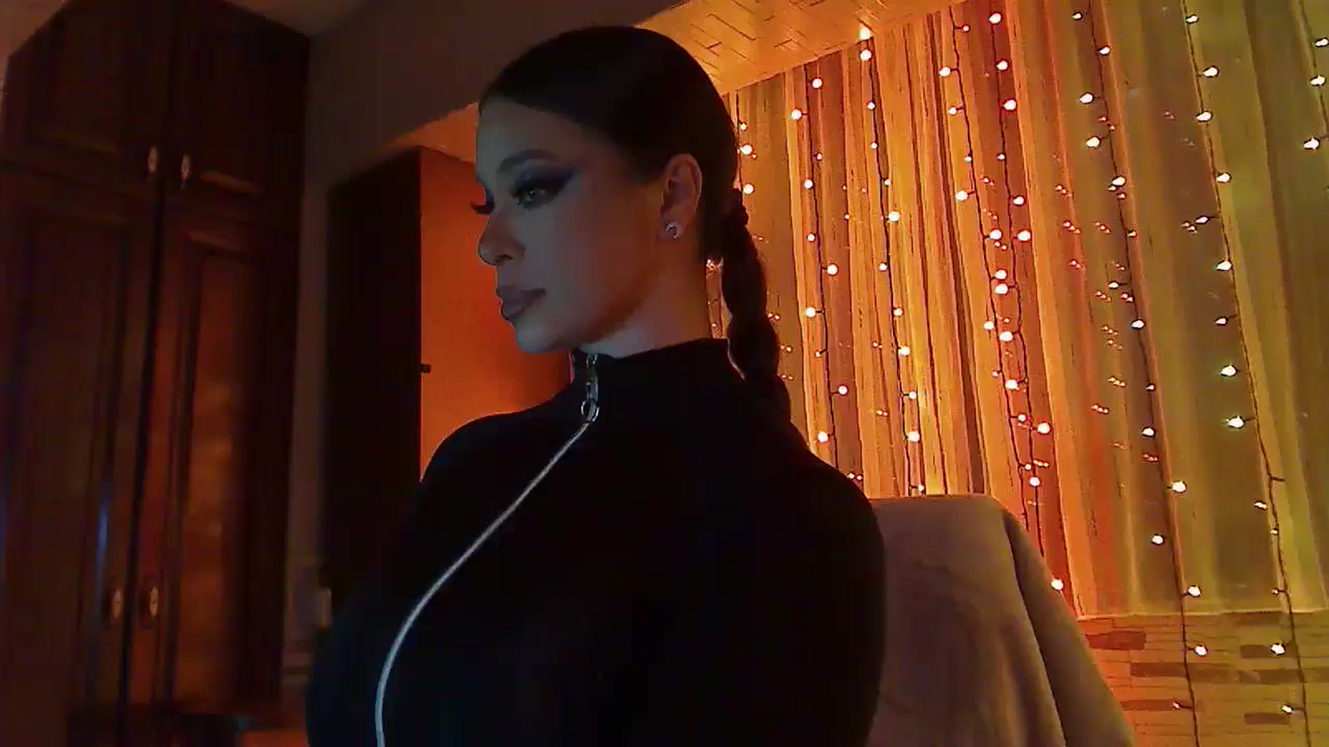 Gallery image thumbnail from No_bo_dy's myfreecams stream on, 01/26/2026, 02:11 image 8 of 20