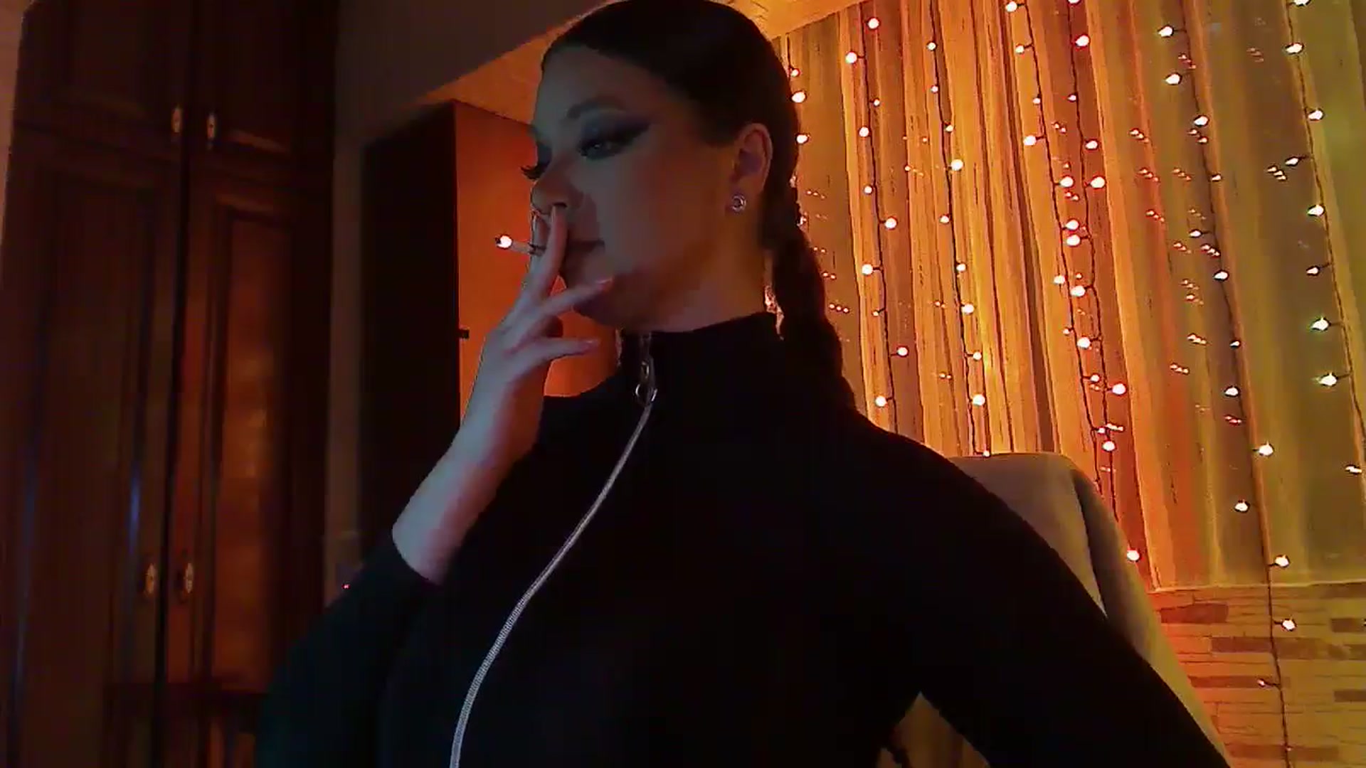 Gallery image thumbnail from No_bo_dy's myfreecams stream on, 01/26/2026, 02:11 image 17 of 20