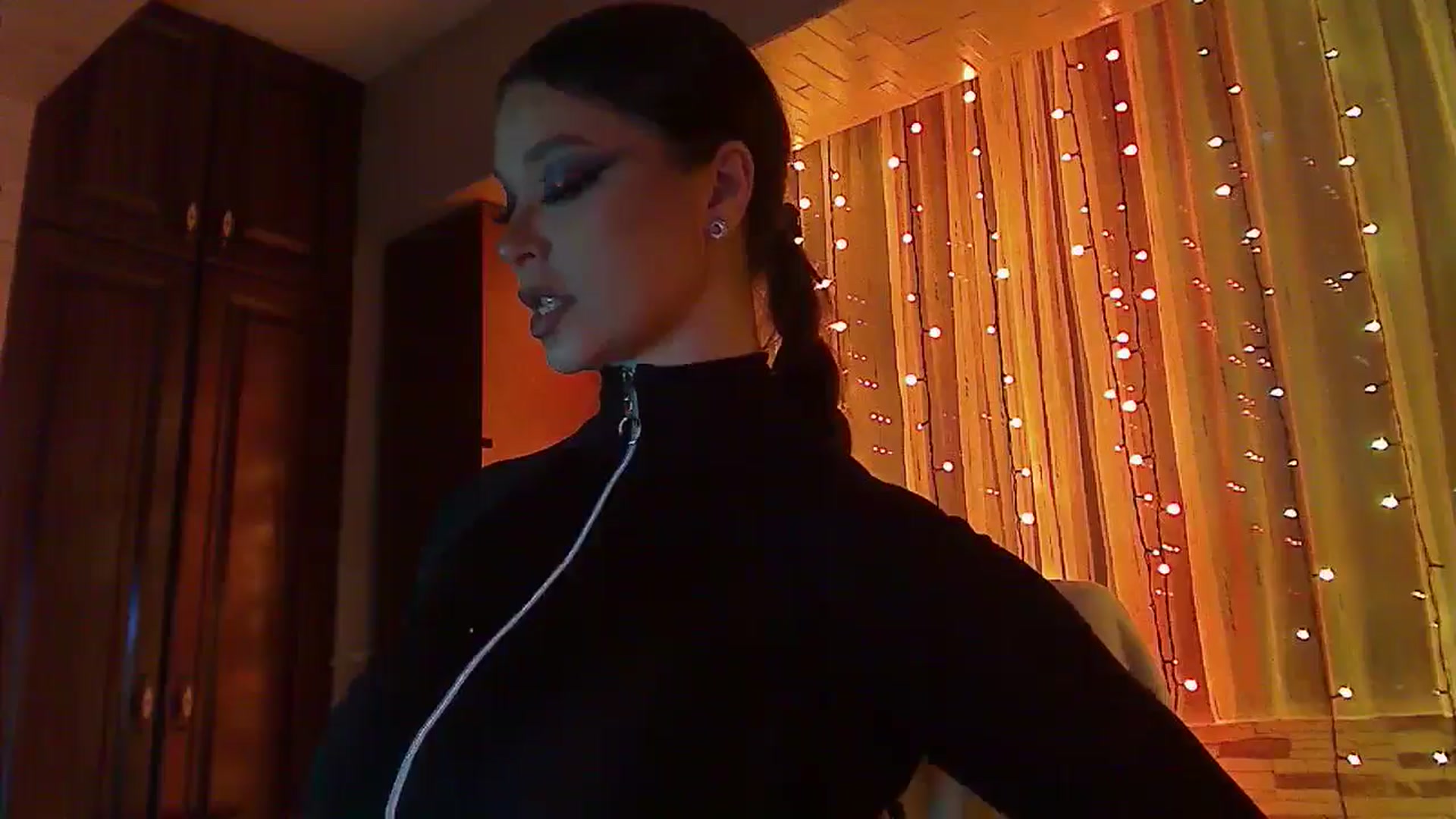 Gallery image thumbnail from No_bo_dy's myfreecams stream on, 01/26/2026, 03:45 image 18 of 20