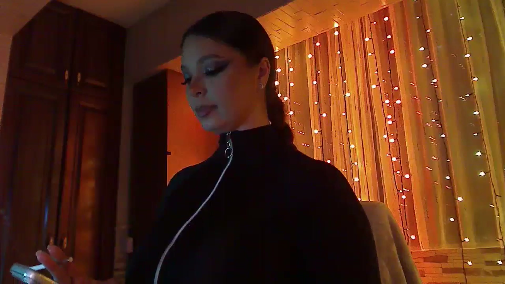 Gallery image thumbnail from No_bo_dy's myfreecams stream on, 01/26/2026, 03:45 image 17 of 20