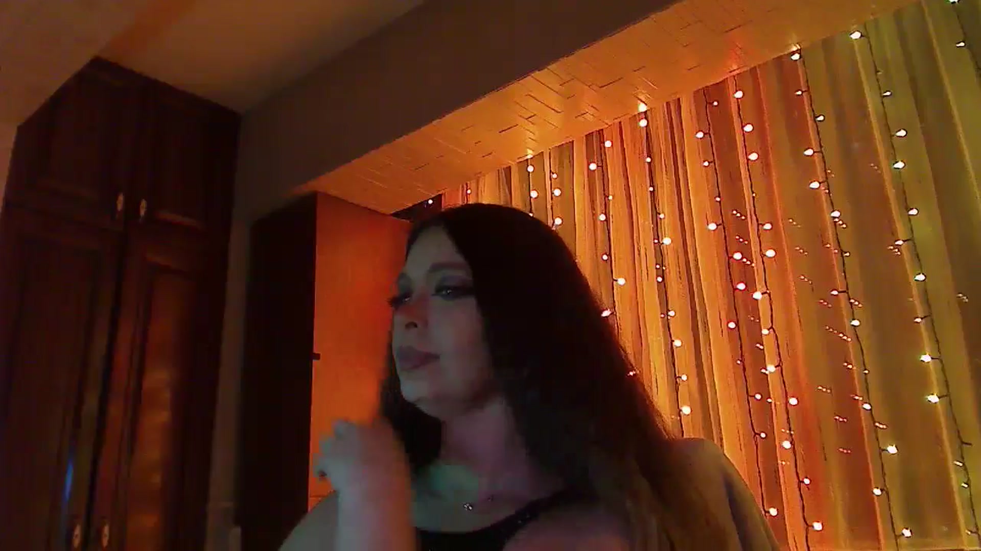 Gallery image thumbnail from No_bo_dy's myfreecams stream on, 01/31/2026, 03:15 image 17 of 20
