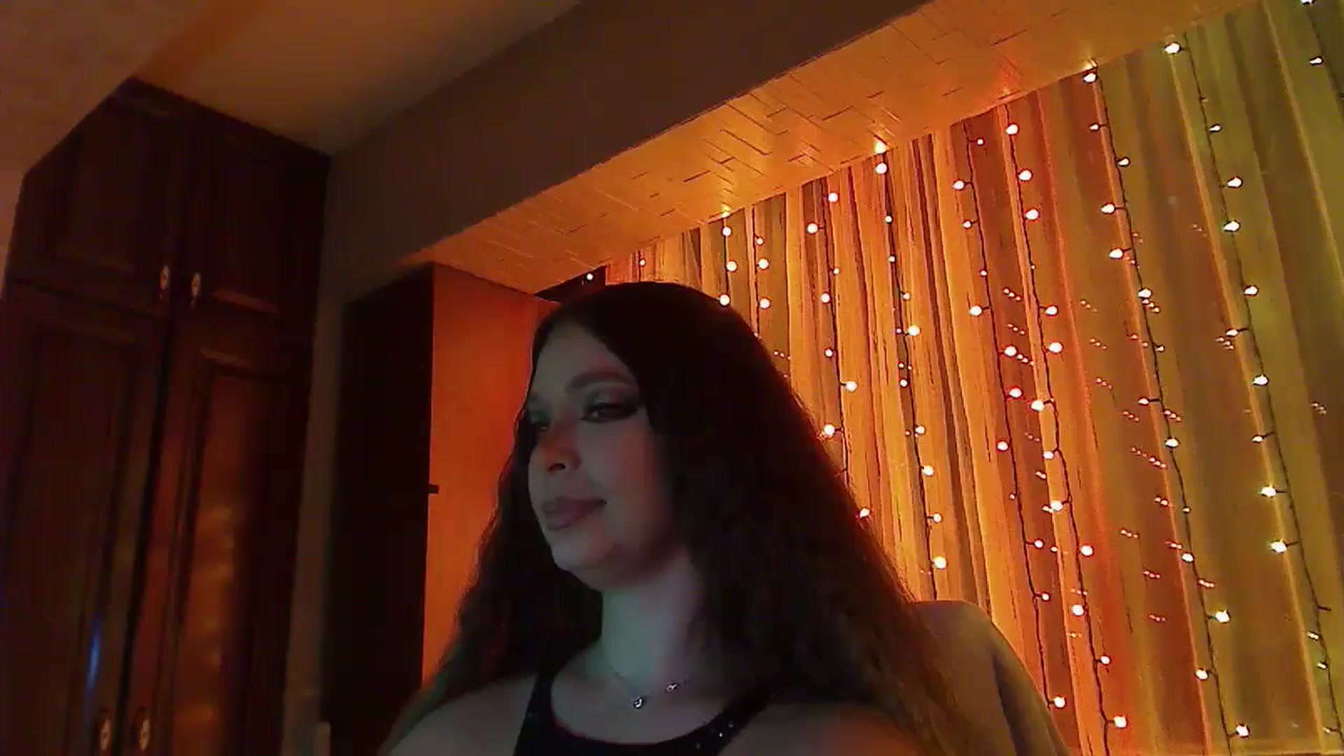 Gallery image thumbnail from No_bo_dy's myfreecams stream on, 01/31/2026, 03:15 image 16 of 20