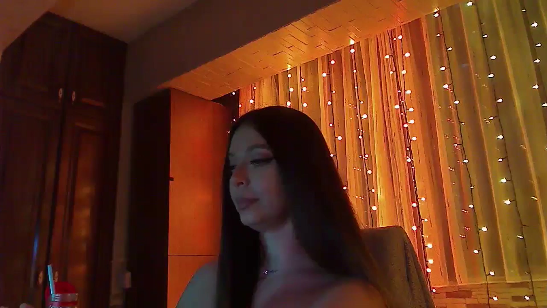 Gallery image thumbnail from No_bo_dy's myfreecams stream on, 02/07/2026, 04:01 image 16 of 20