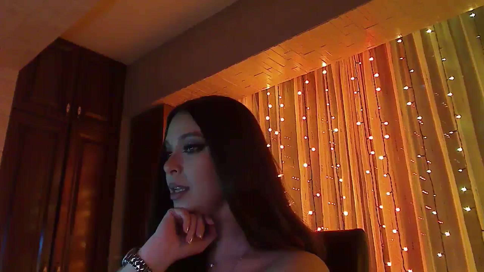 Gallery image thumbnail from No_bo_dy's myfreecams stream on, 02/08/2026, 04:17 image 17 of 20