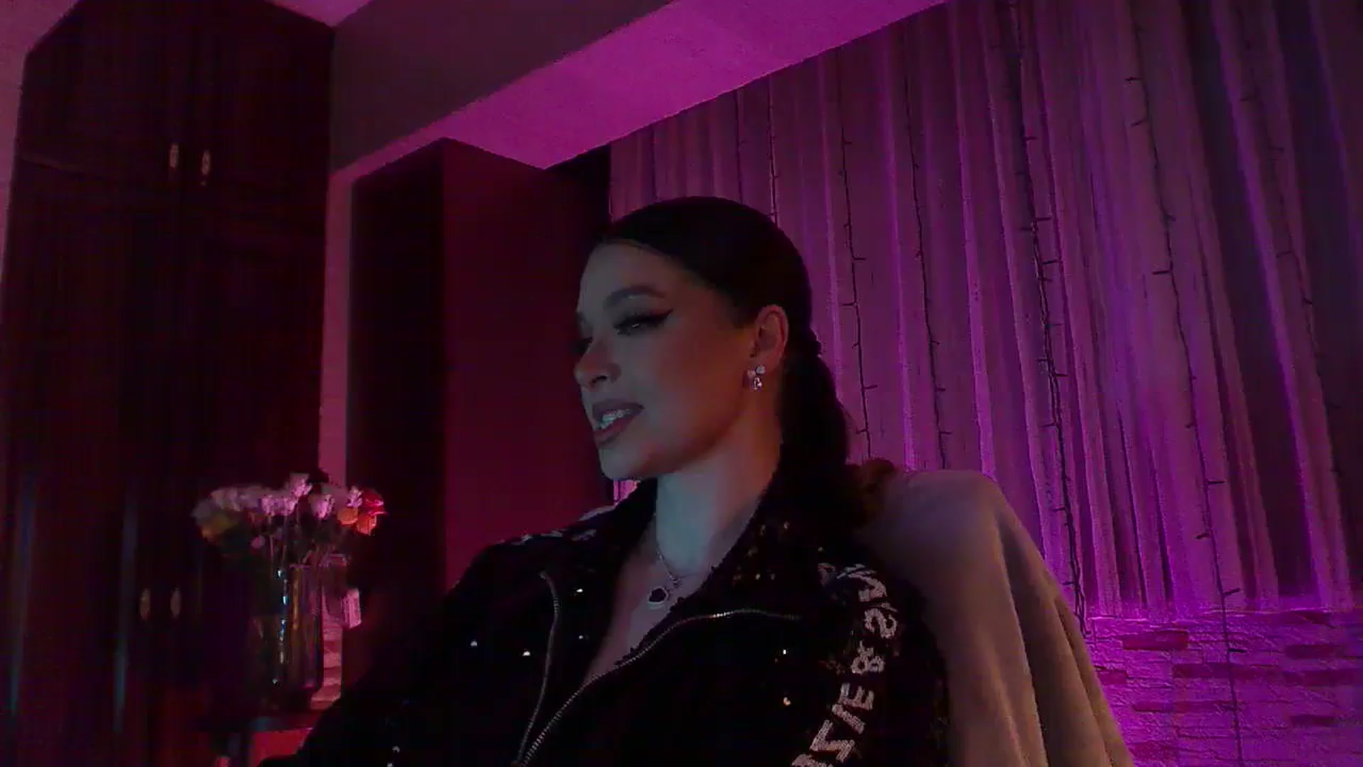 Gallery image thumbnail from No_bo_dy's myfreecams stream on, 02/28/2026, 24:37 image 13 of 20