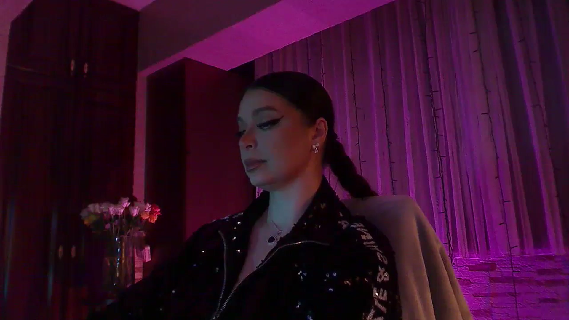 Gallery image thumbnail from No_bo_dy's myfreecams stream on, 02/28/2026, 24:37 image 17 of 20