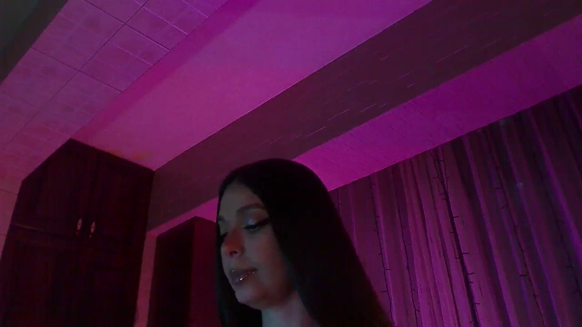 Gallery image thumbnail from No_bo_dy's myfreecams stream on, 03/07/2026, 02:52 image 18 of 20