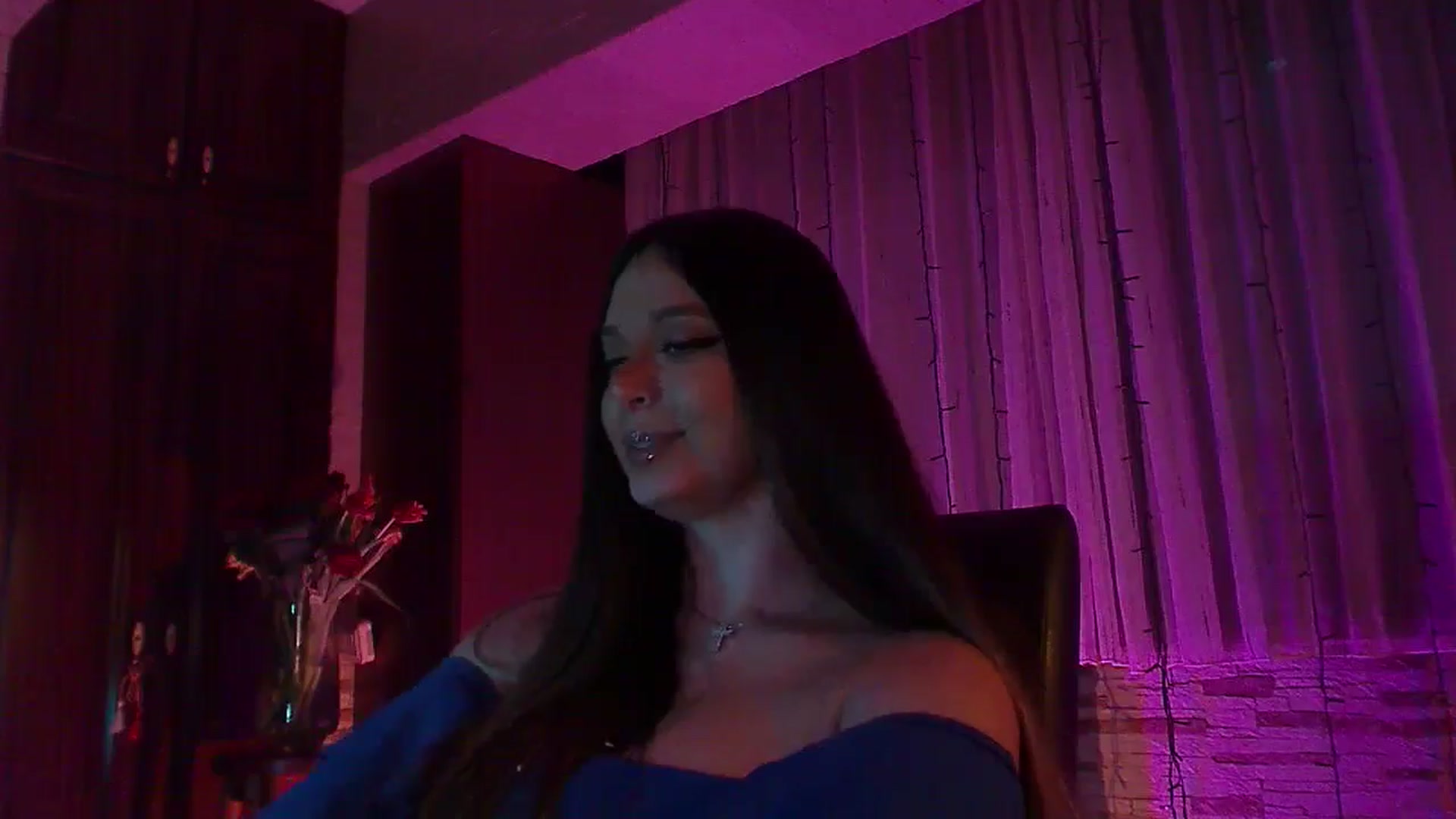 Gallery image thumbnail from No_bo_dy's myfreecams stream on, 03/07/2026, 03:52 image 14 of 20