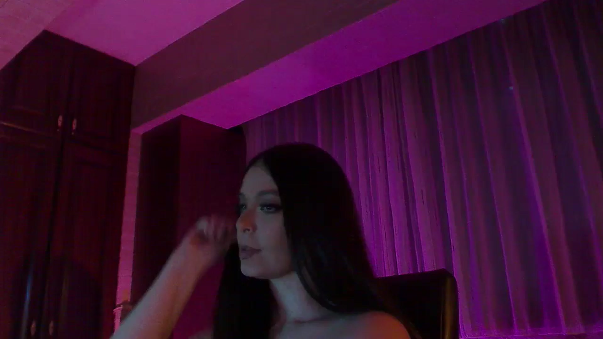 Gallery image thumbnail from No_bo_dy's myfreecams stream on, 03/21/2026, 03:46 image 1 of 20