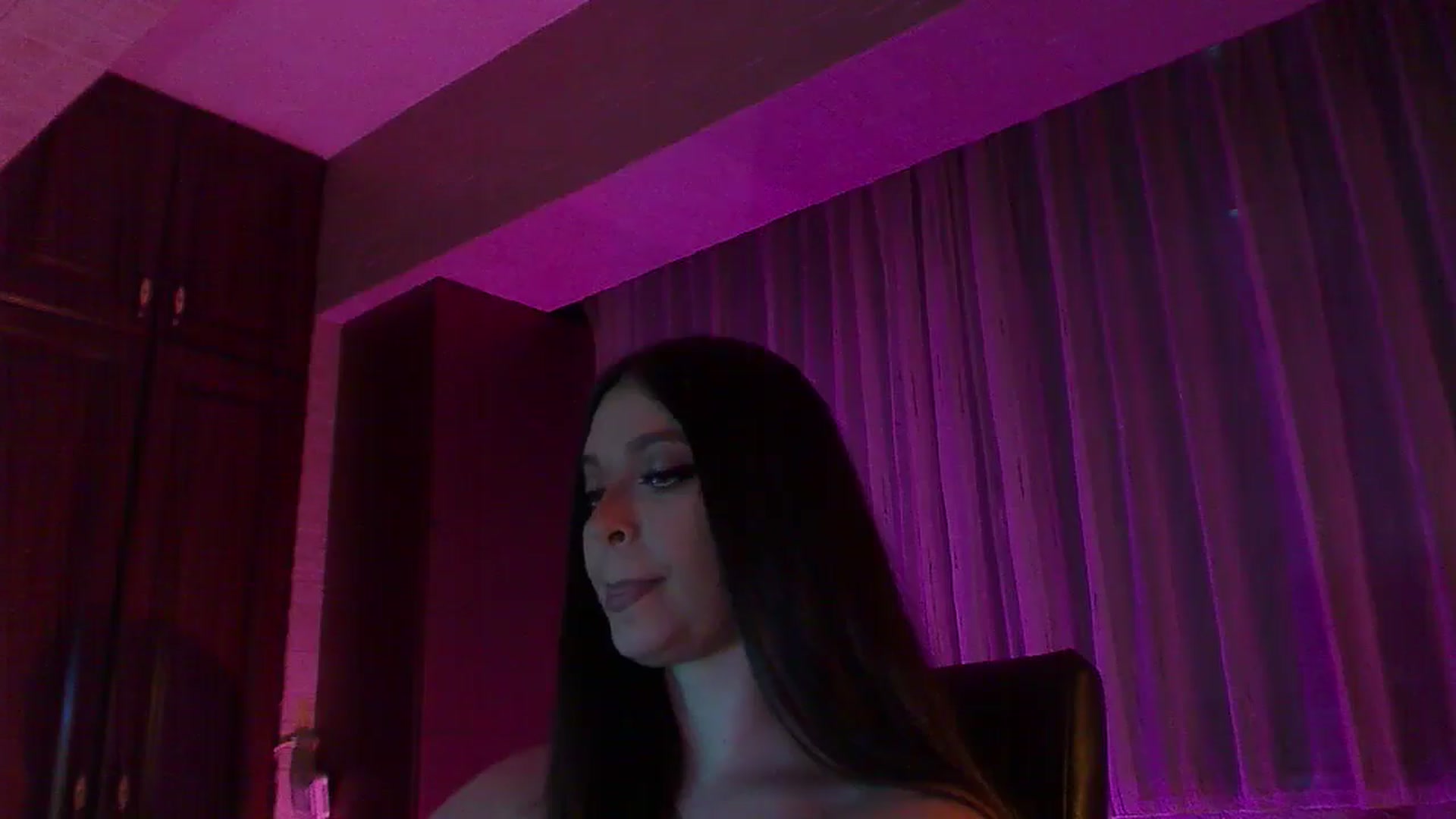 Gallery image thumbnail from No_bo_dy's myfreecams stream on, 03/21/2026, 03:46 image 14 of 20