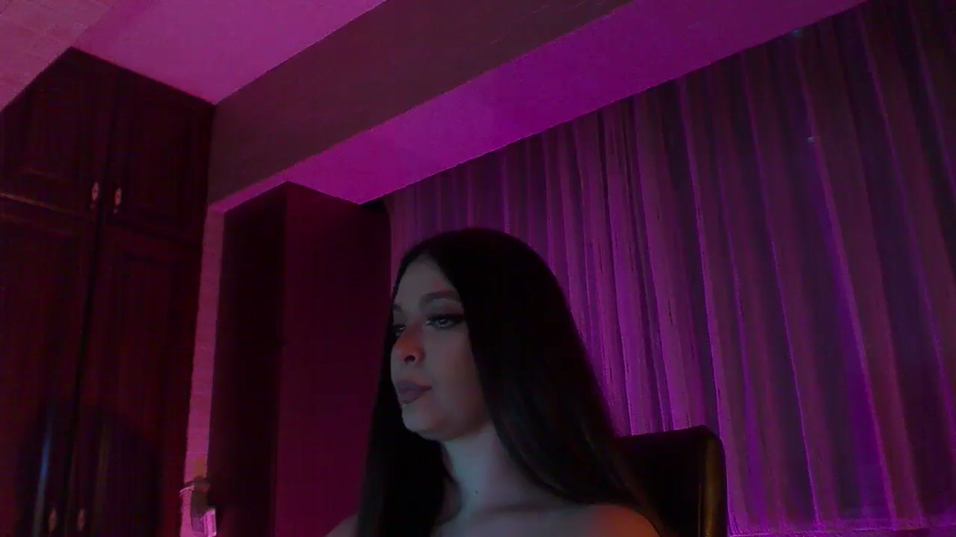 Gallery image thumbnail from No_bo_dy's myfreecams stream on, 03/21/2026, 03:46 image 4 of 20