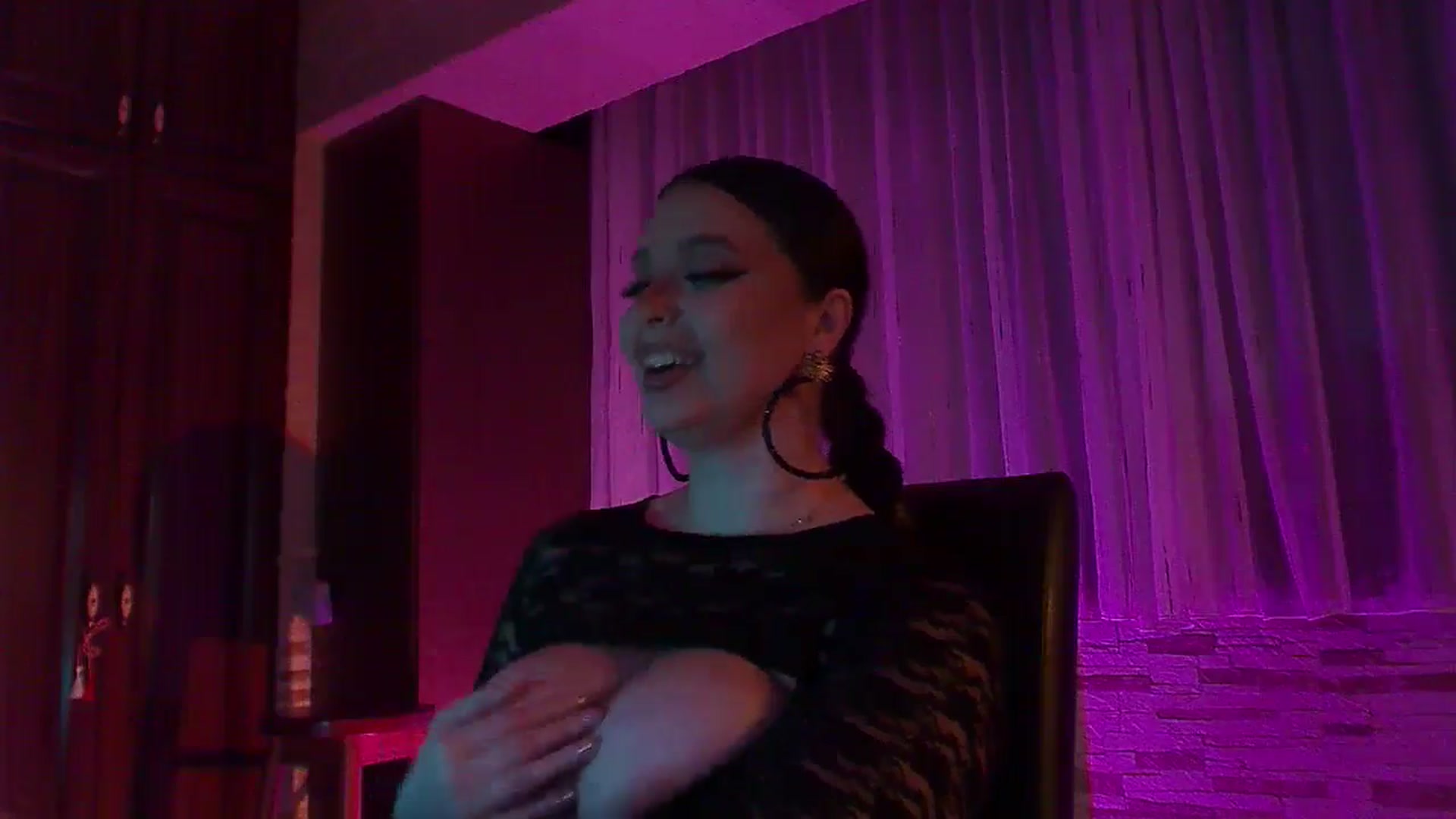 Gallery image thumbnail from No_bo_dy's myfreecams stream on, 03/28/2026, 02:06 image 9 of 20