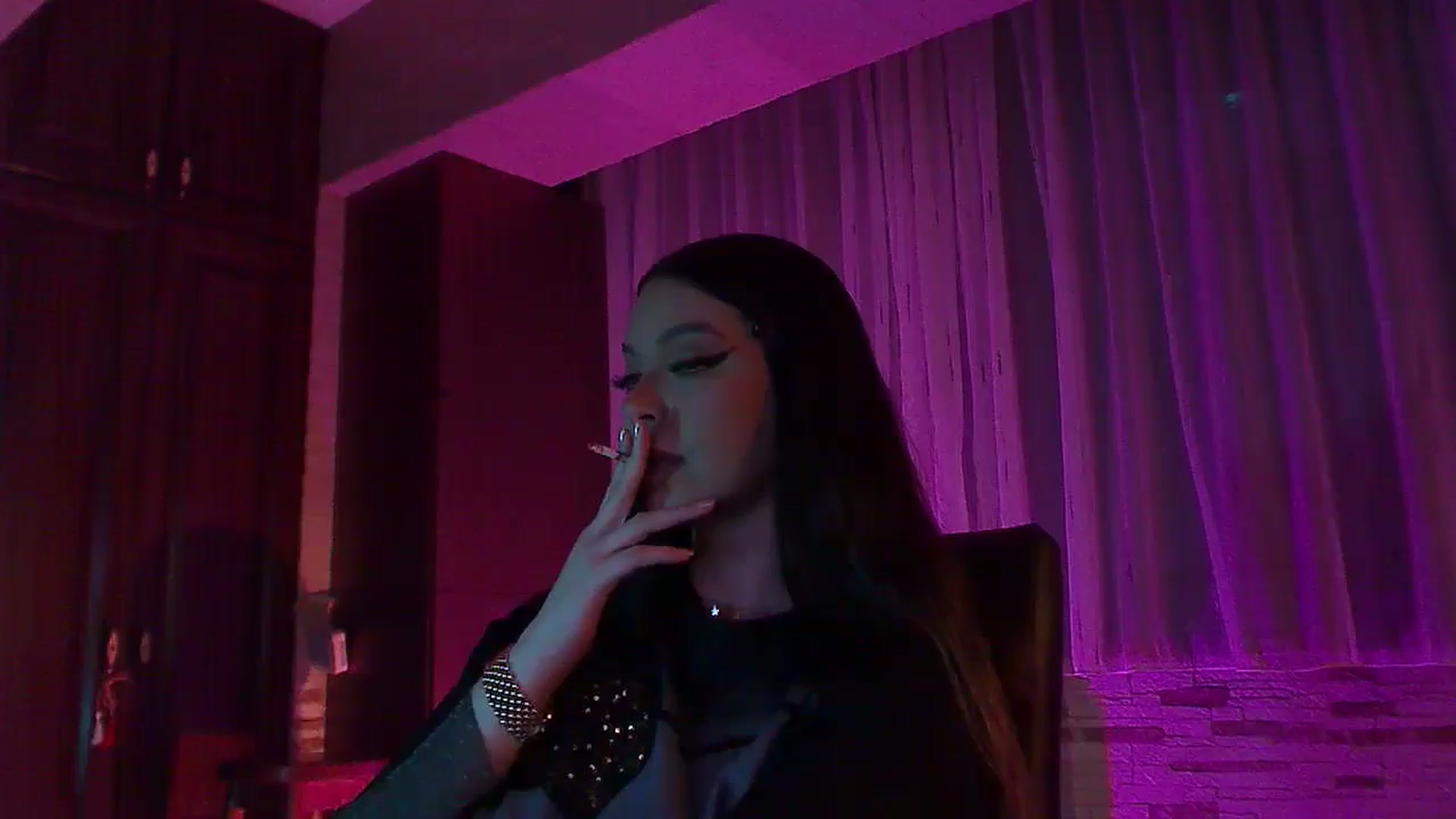 Gallery image thumbnail from No_bo_dy's myfreecams stream on, 04/04/2026, 02:27 image 18 of 20