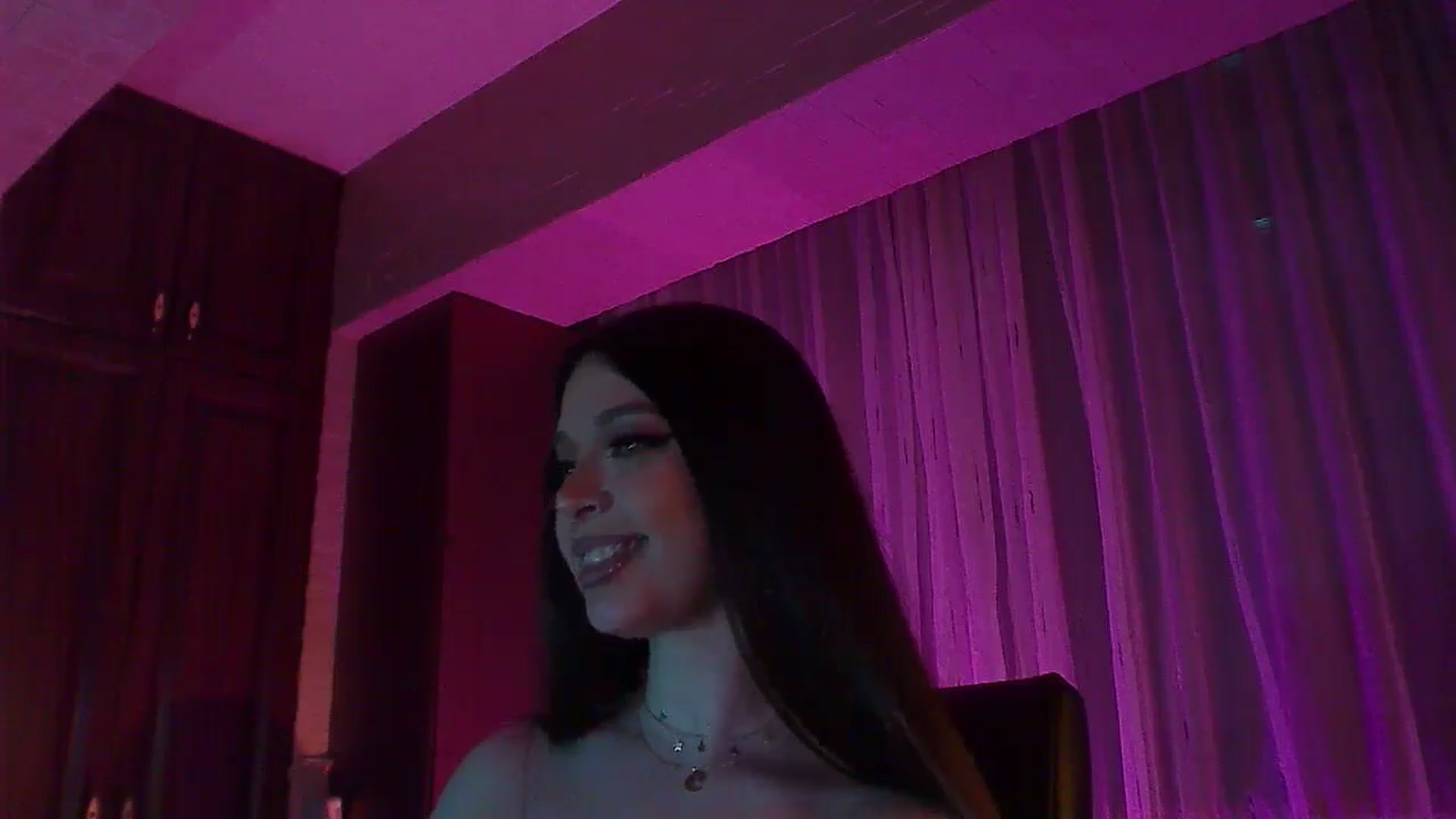 Gallery image thumbnail from No_bo_dy's myfreecams stream on, 04/05/2026, 05:32 image 15 of 20