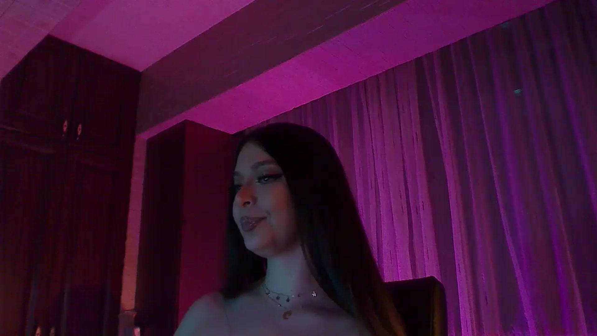 Gallery image thumbnail from No_bo_dy's myfreecams stream on, 04/05/2026, 05:32 image 18 of 20