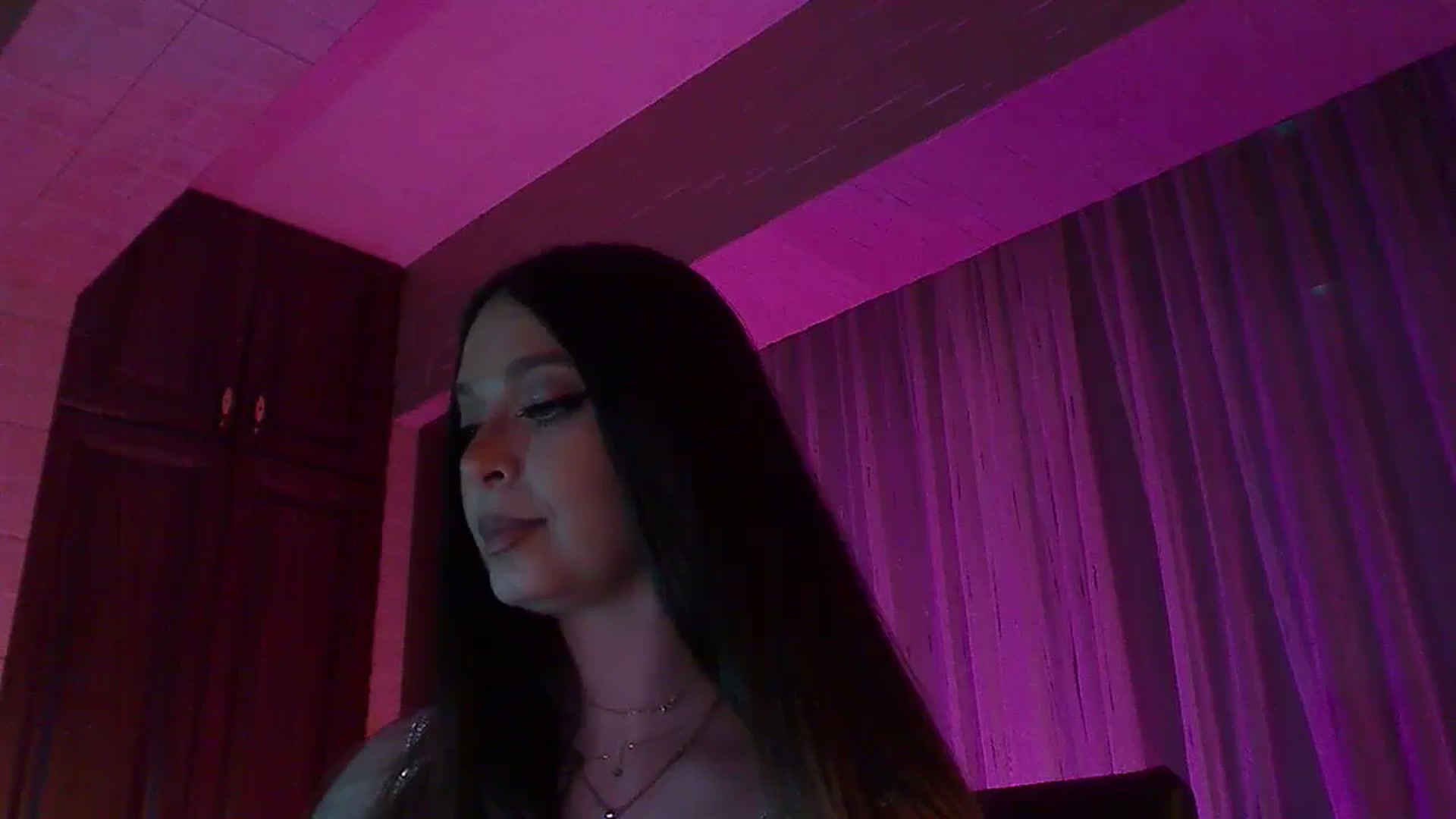 Gallery image thumbnail from No_bo_dy's myfreecams stream on, 04/11/2026, 05:10 image 17 of 20