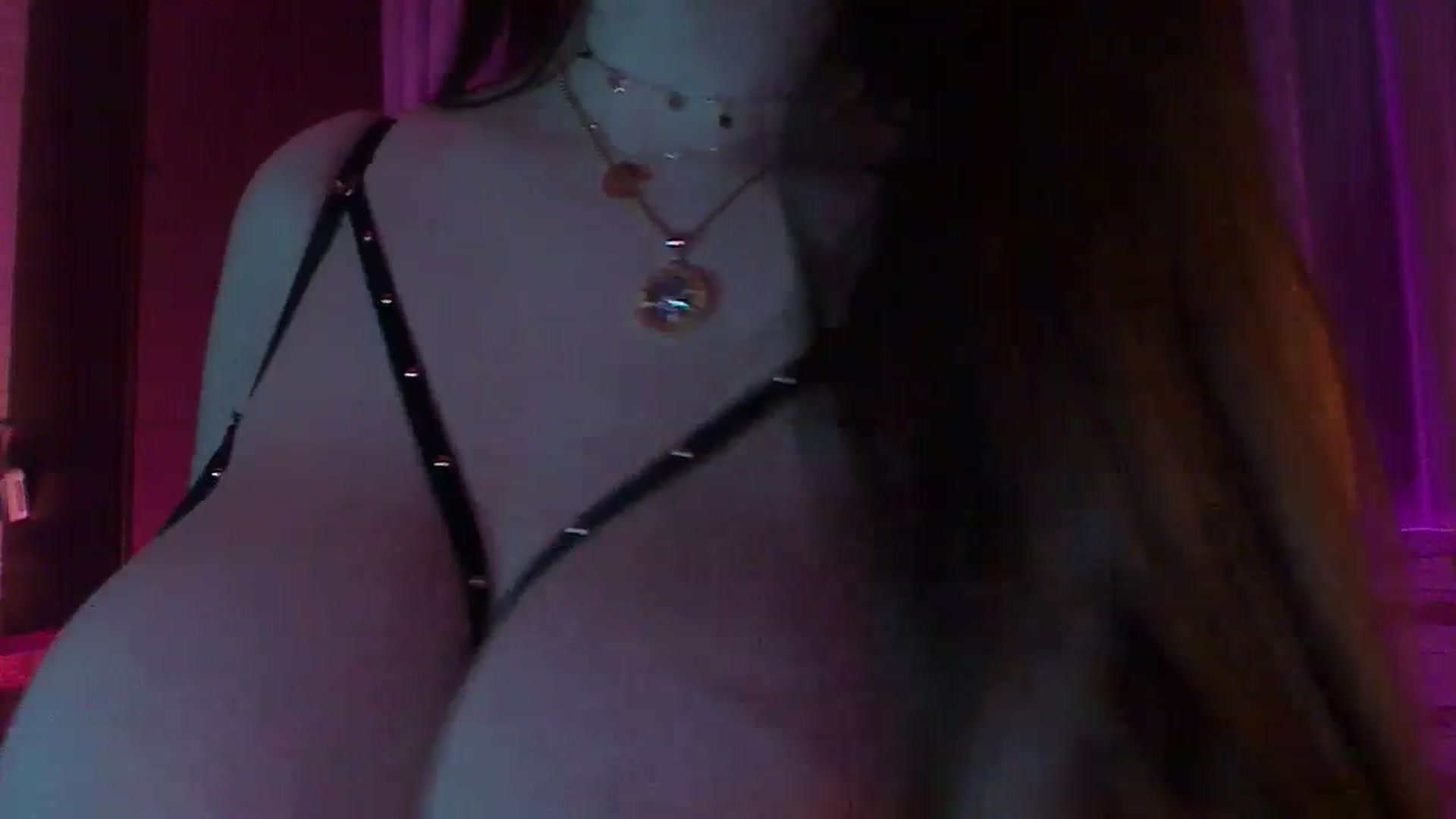Gallery image thumbnail from No_bo_dy's myfreecams stream on, 04/13/2026, 01:35 image 12 of 20
