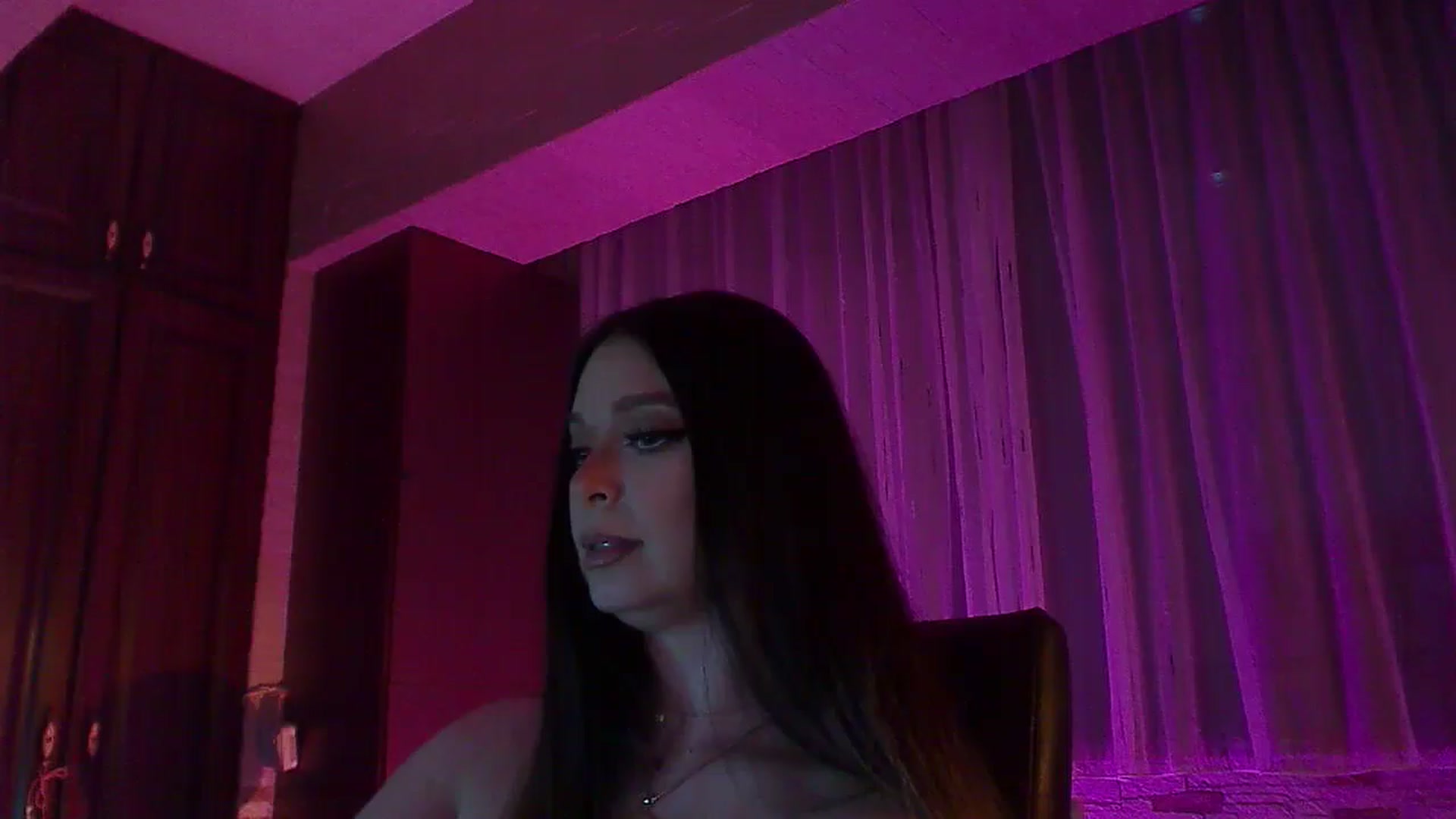 Gallery image thumbnail from No_bo_dy's myfreecams stream on, 04/13/2026, 03:17 image 19 of 20