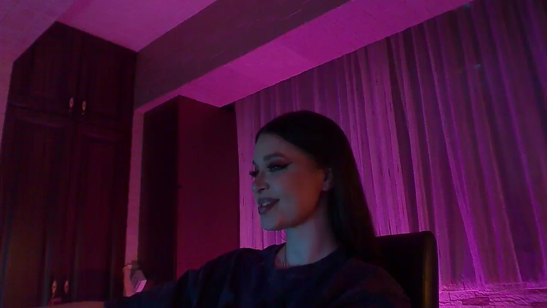 Gallery image thumbnail from No_bo_dy's myfreecams stream on, 04/26/2026, 03:27 image 1 of 20