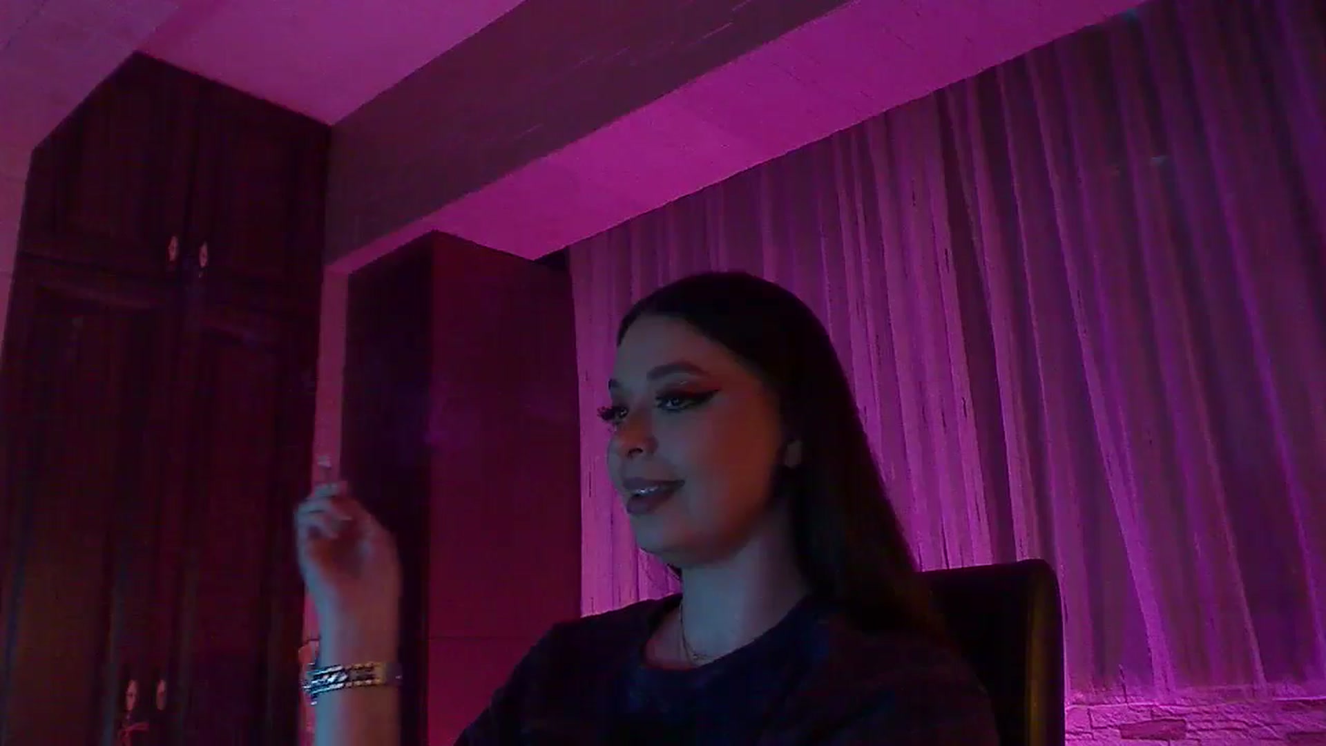 Gallery image thumbnail from No_bo_dy's myfreecams stream on, 04/26/2026, 03:27 image 2 of 20