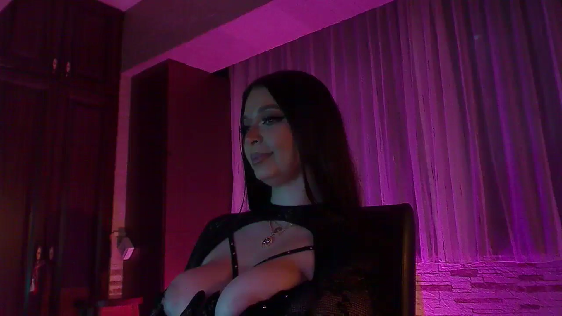 Gallery image thumbnail from No_bo_dy's myfreecams stream on, 04/27/2026, 01:00 image 15 of 20