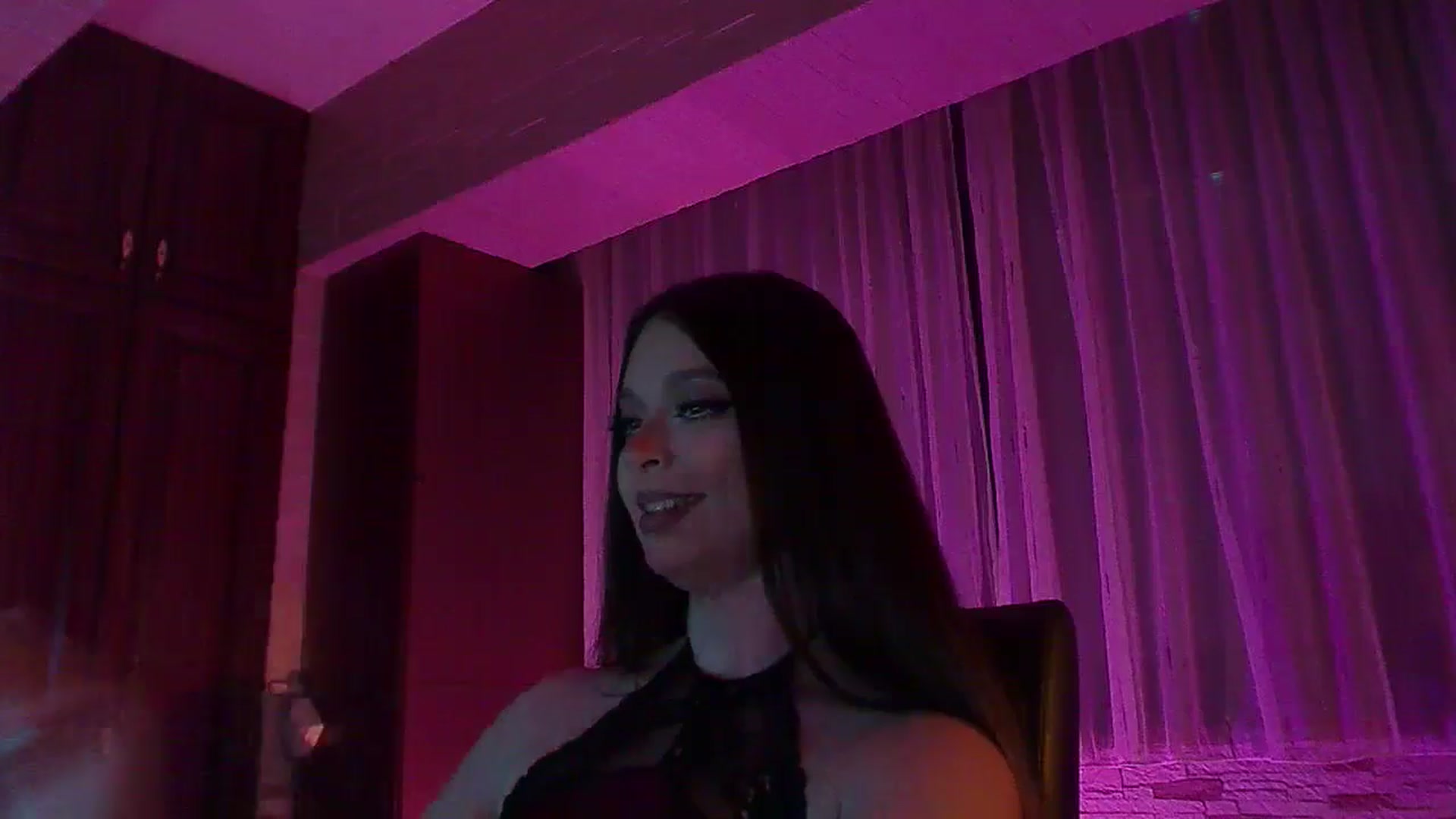 Gallery image thumbnail from No_bo_dy's myfreecams stream on, 05/03/2026, 24:56 image 16 of 20