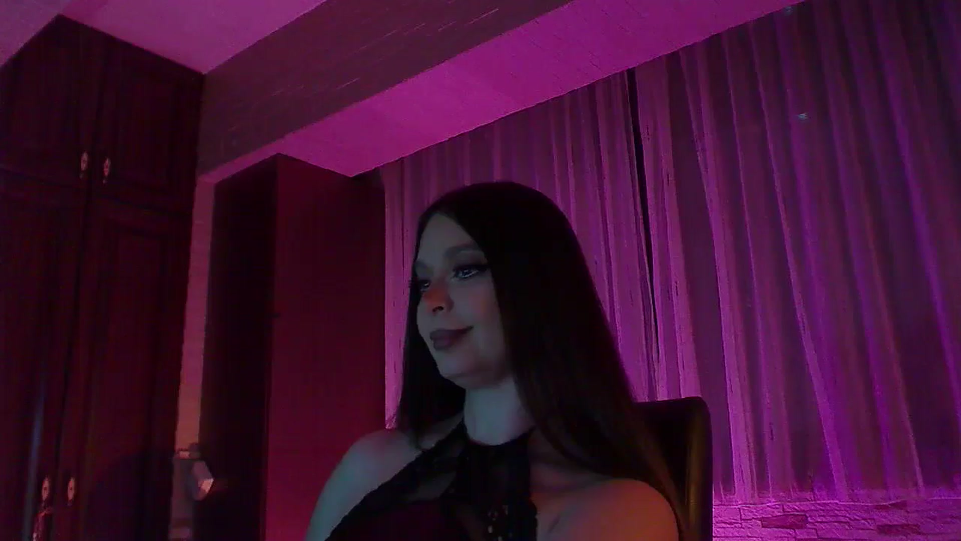 Gallery image thumbnail from No_bo_dy's myfreecams stream on, 05/03/2026, 24:56 image 18 of 20
