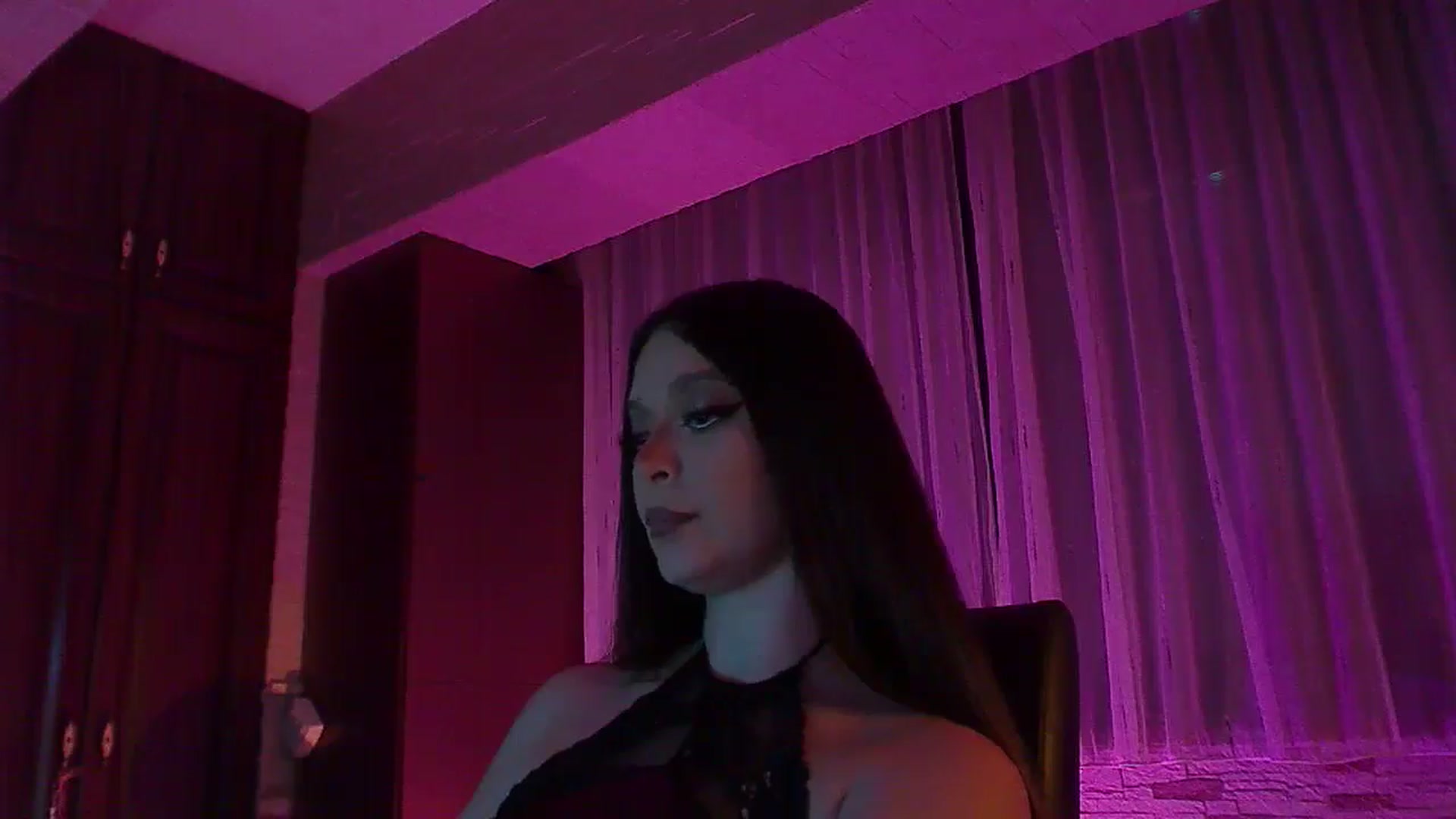 Gallery image thumbnail from No_bo_dy's myfreecams stream on, 05/03/2026, 24:56 image 15 of 20