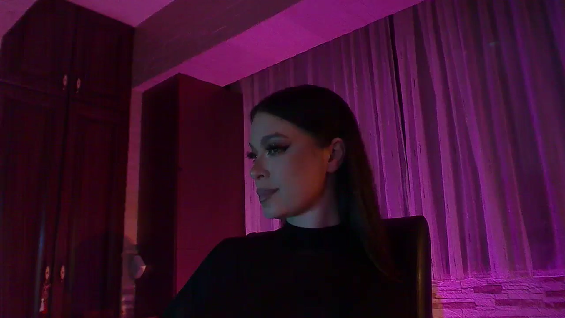 Gallery image thumbnail from No_bo_dy's myfreecams stream on, 05/04/2026, 03:48 image 10 of 20