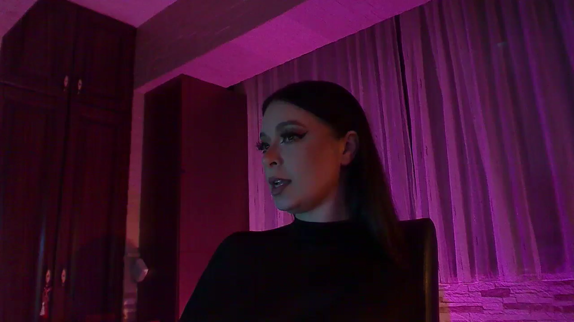Gallery image thumbnail from No_bo_dy's myfreecams stream on, 05/04/2026, 03:48 image 1 of 20