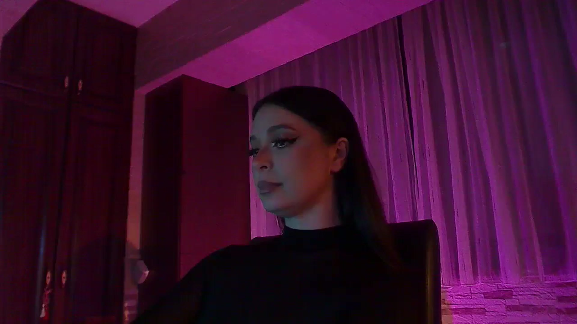 Gallery image thumbnail from No_bo_dy's myfreecams stream on, 05/04/2026, 03:48 image 9 of 20