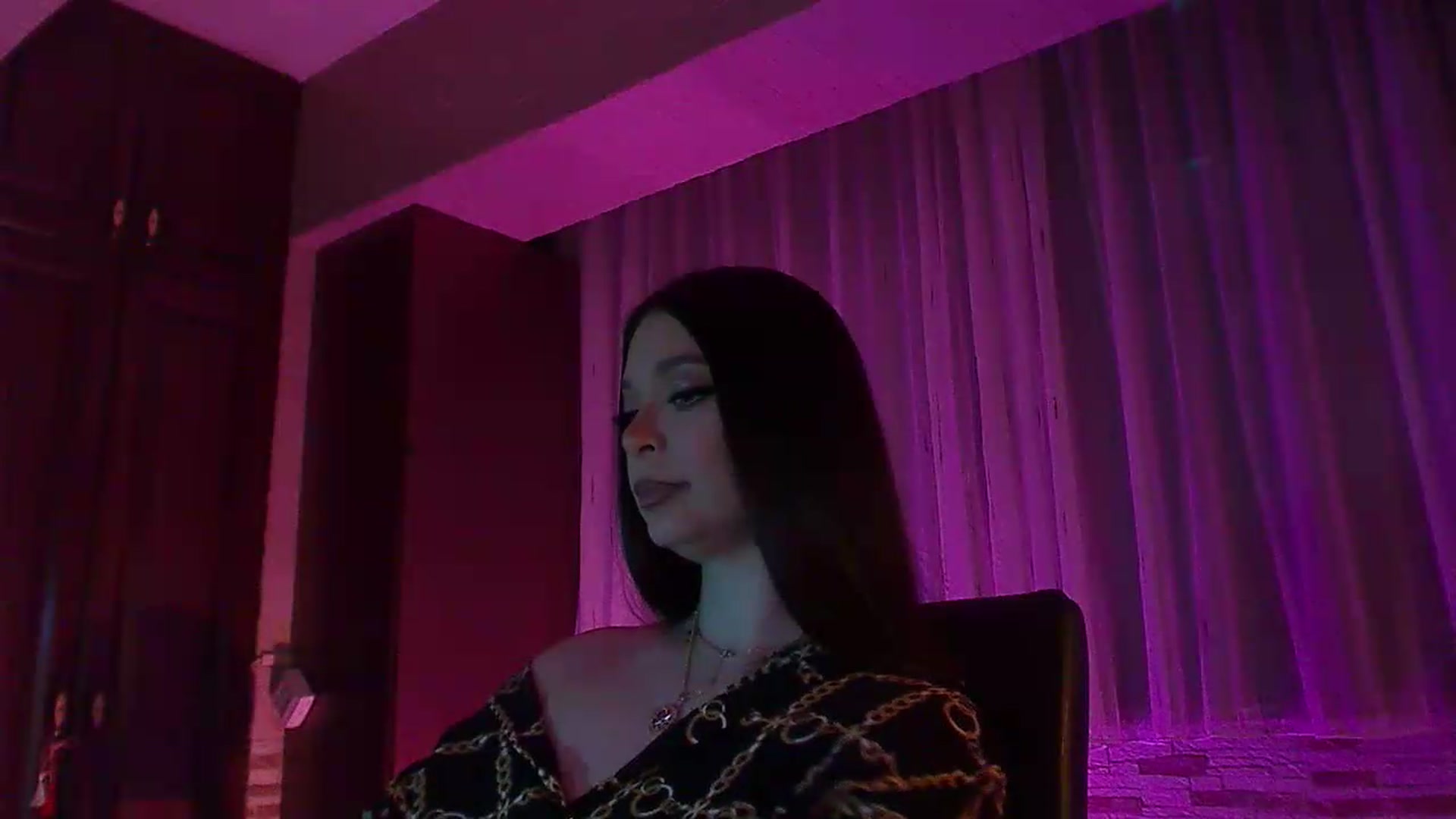 Gallery image thumbnail from No_bo_dy's myfreecams stream on, 05/16/2026, 24:00 image 16 of 20