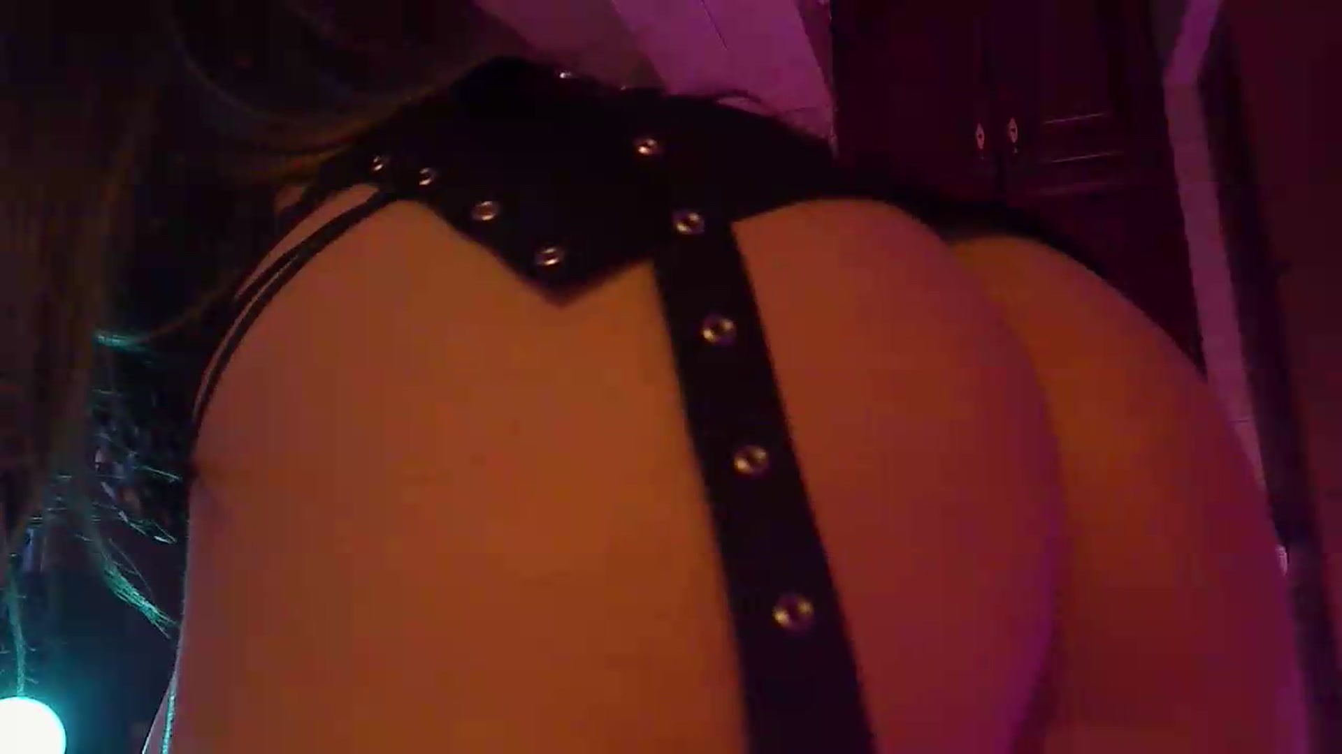 Gallery image thumbnail from No_bo_dy's myfreecams stream on, 05/18/2026, 01:39 image 13 of 20