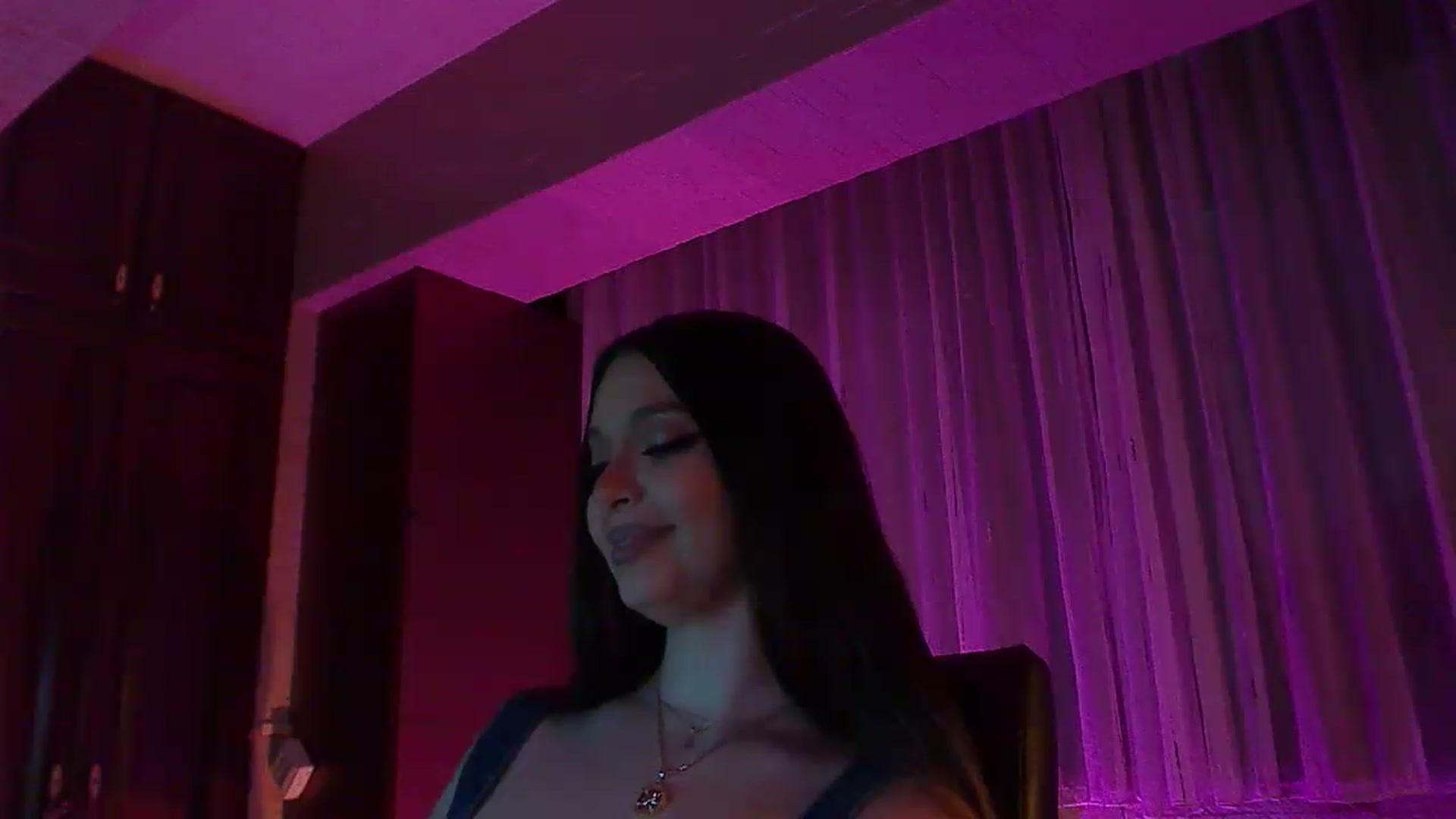 Gallery image thumbnail from No_bo_dy's myfreecams stream on, 05/25/2026, 03:21 image 11 of 20
