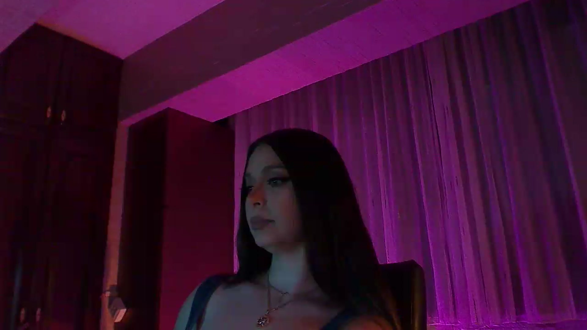 Gallery image thumbnail from No_bo_dy's myfreecams stream on, 05/25/2026, 03:21 image 12 of 20