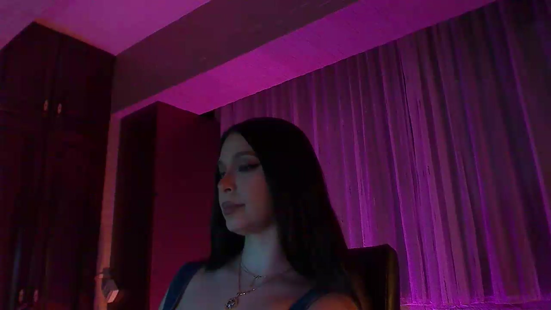 Gallery image thumbnail from No_bo_dy's myfreecams stream on, 05/25/2026, 03:21 image 9 of 20